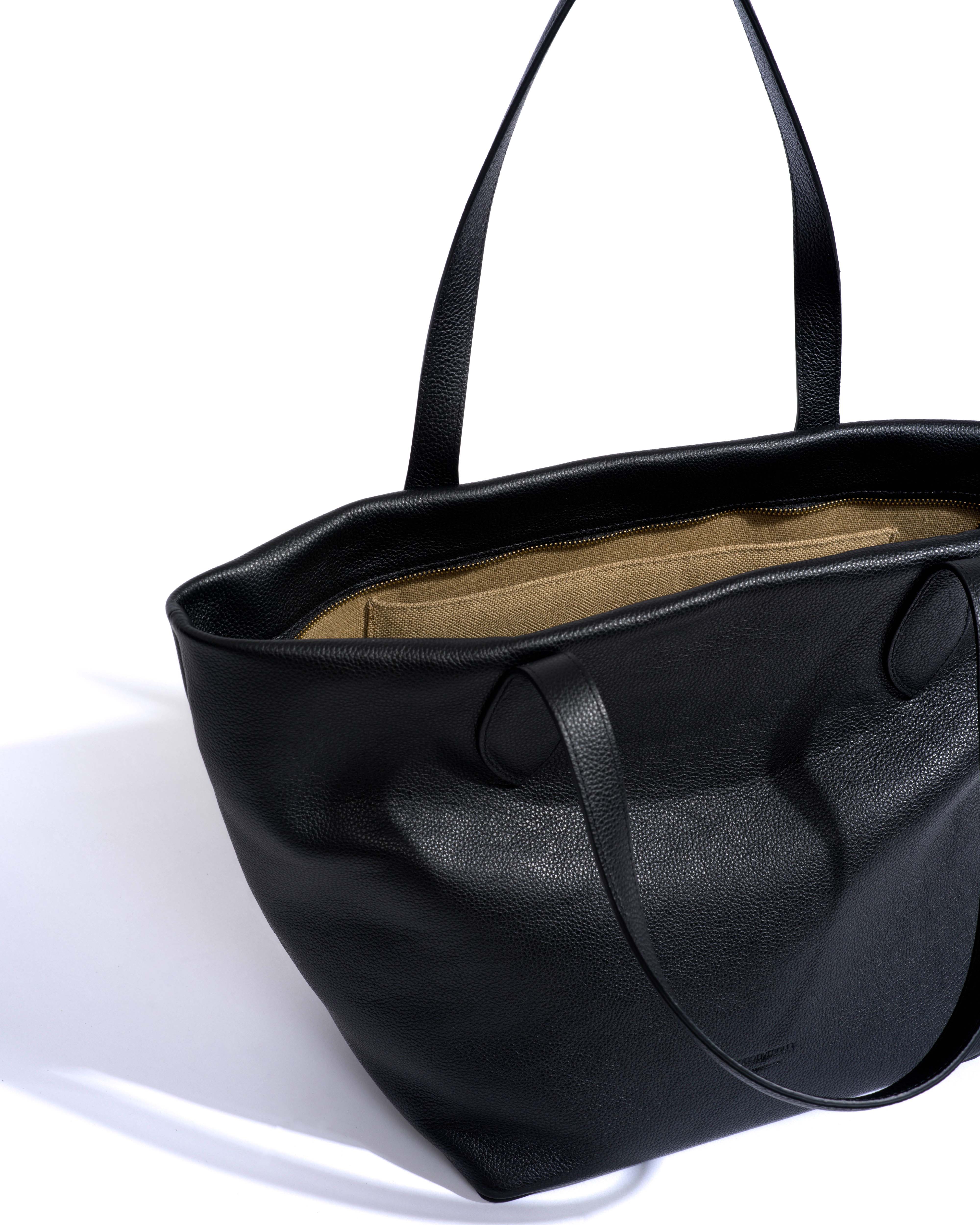 Arya carryall bag Pebbled soft calf Black