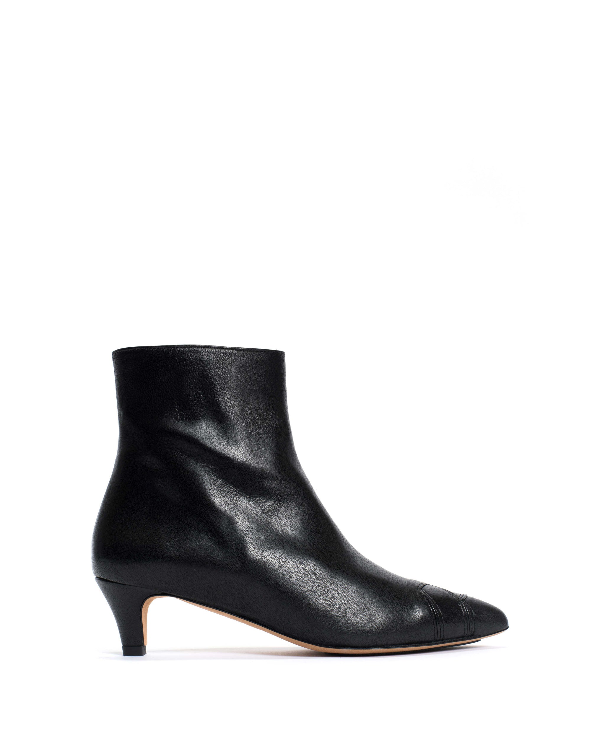Avy 40 stiletto Silky calf Black - Anonymous Copenhagen