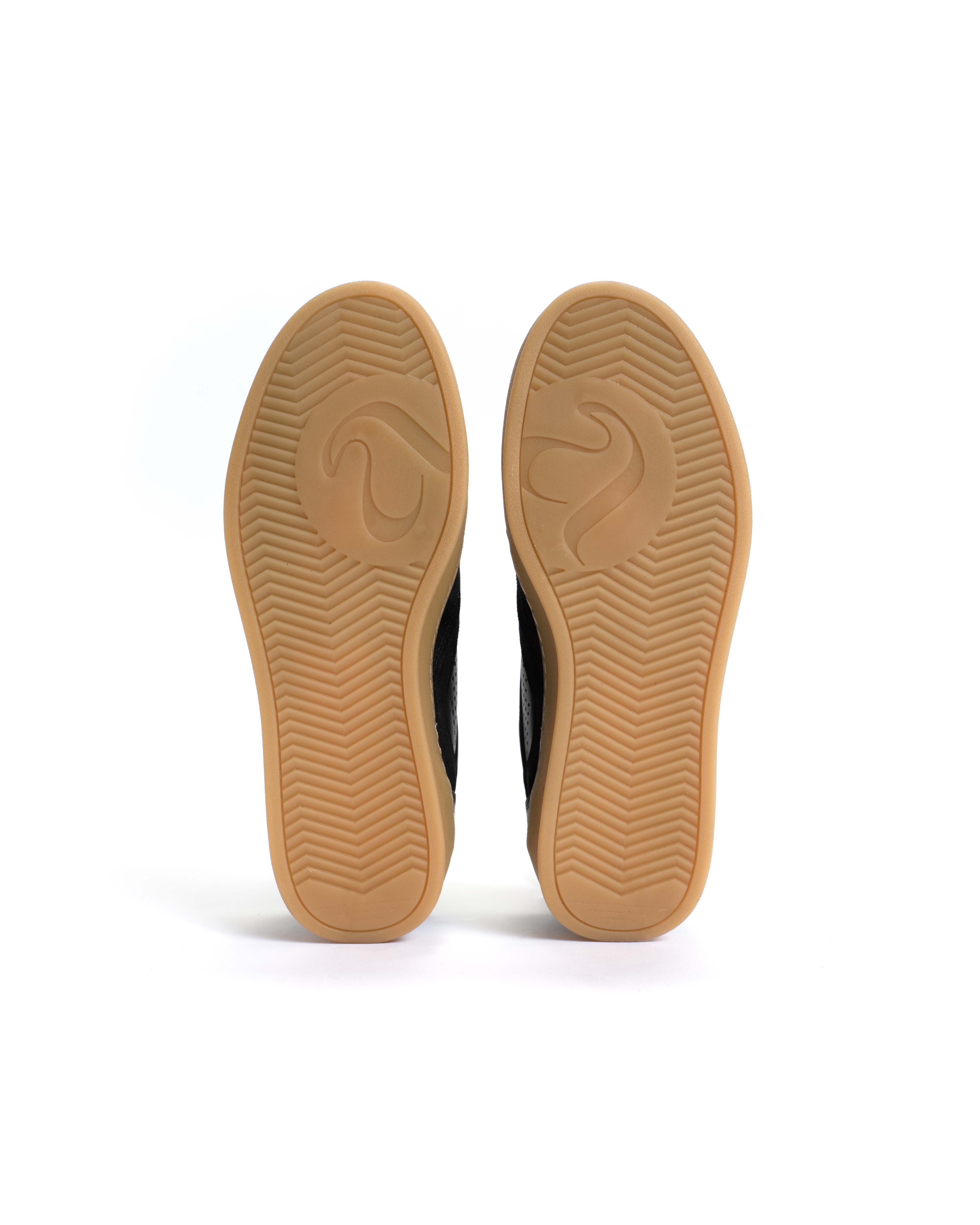 Elevate Calf suede & sleek leather leather Black