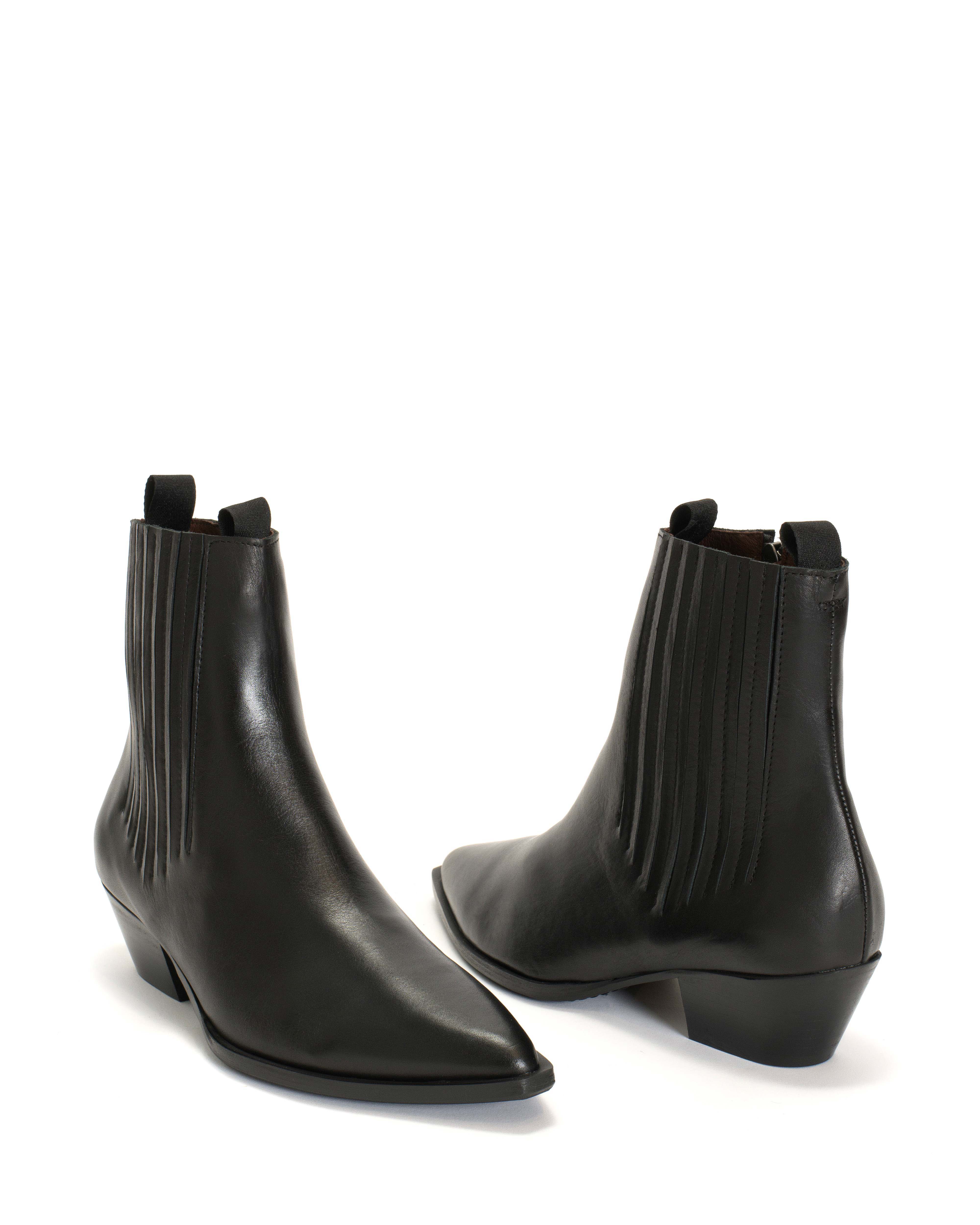 Hachi Soft calf Black