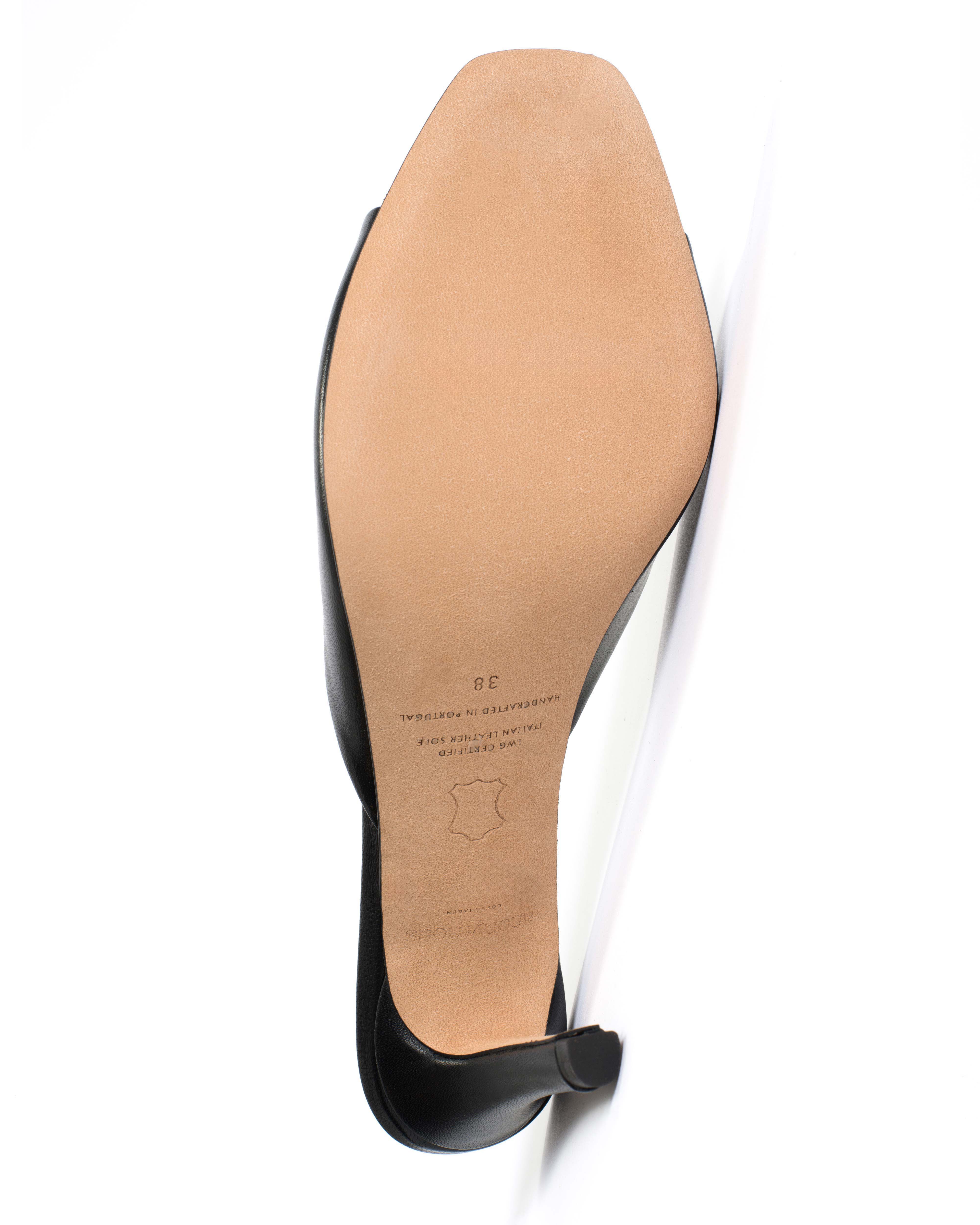 Mazy 75 Shiny lamb Black