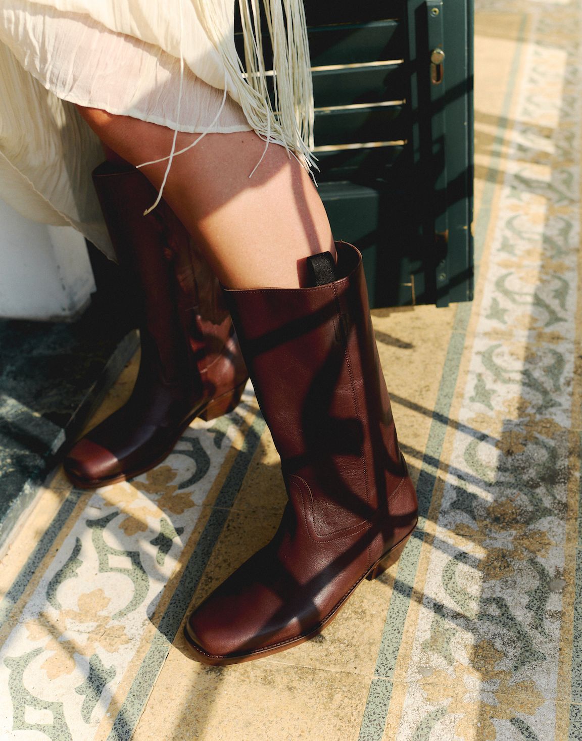 Square toe boots