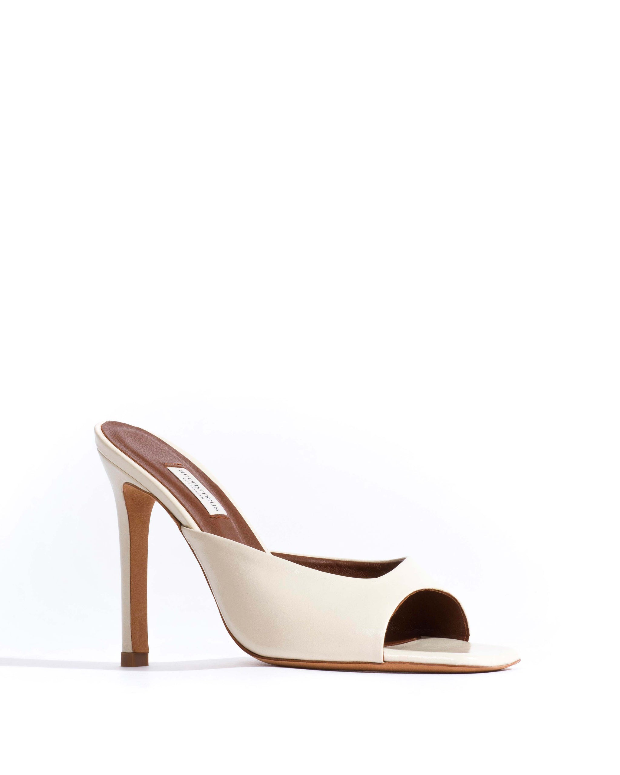 Mazy 100 Crinkled polished goat White sand - Anonymous Copenhagen Heels