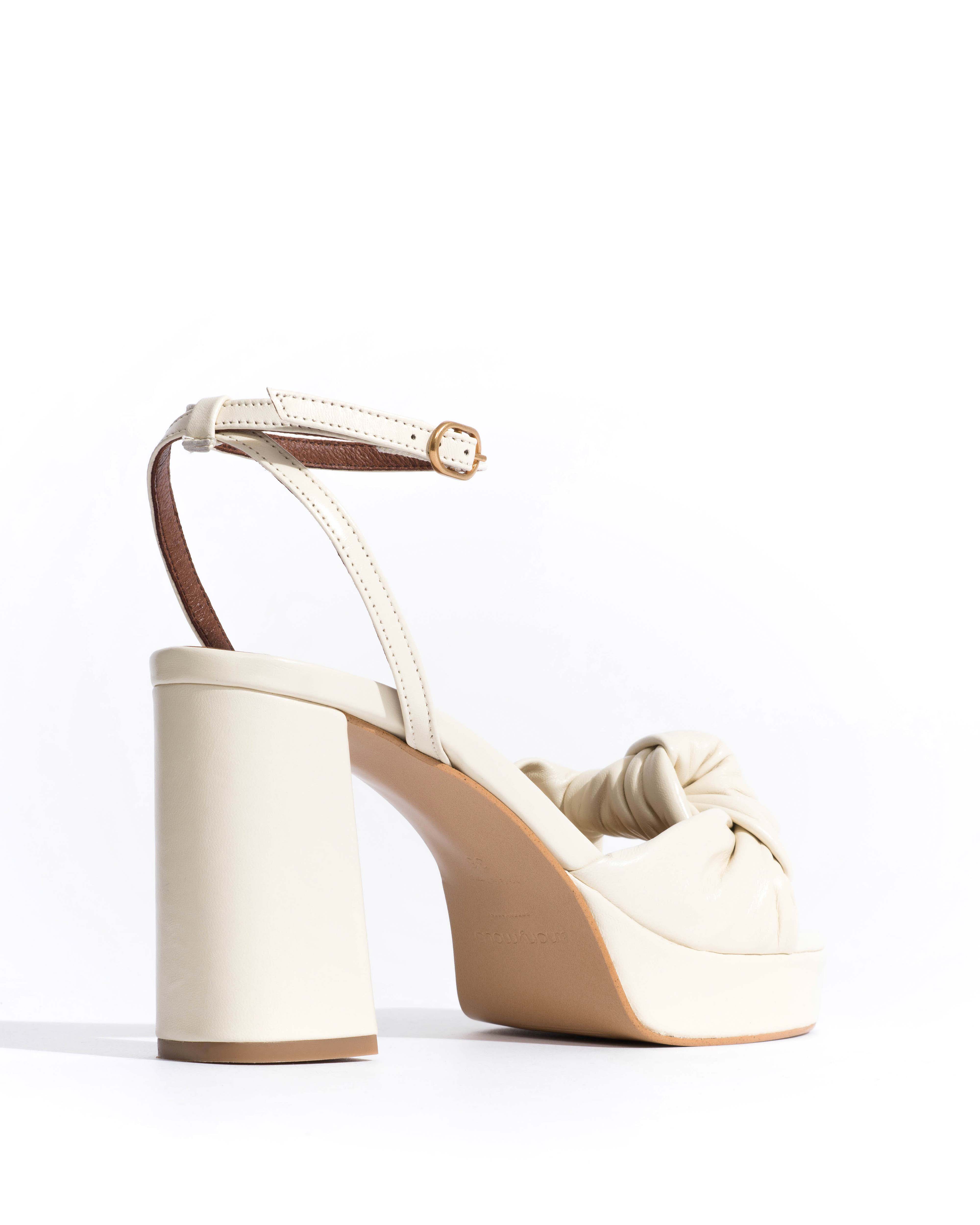 Aliza 85 platform Shiny lamb White sand