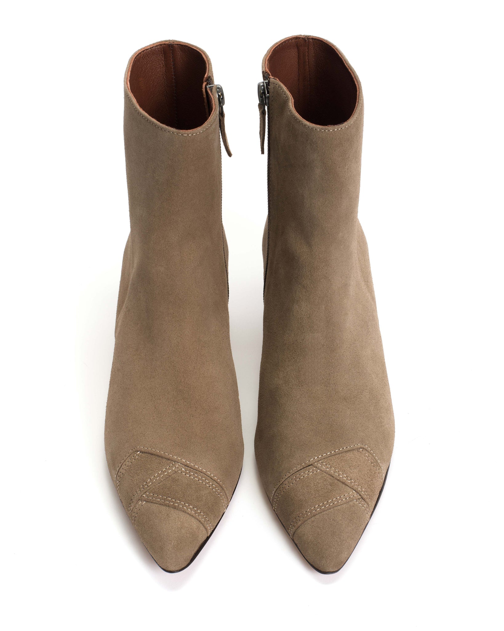 Avy 40 stiletto Calf suede Mushroom - Anonymous Copenhagen