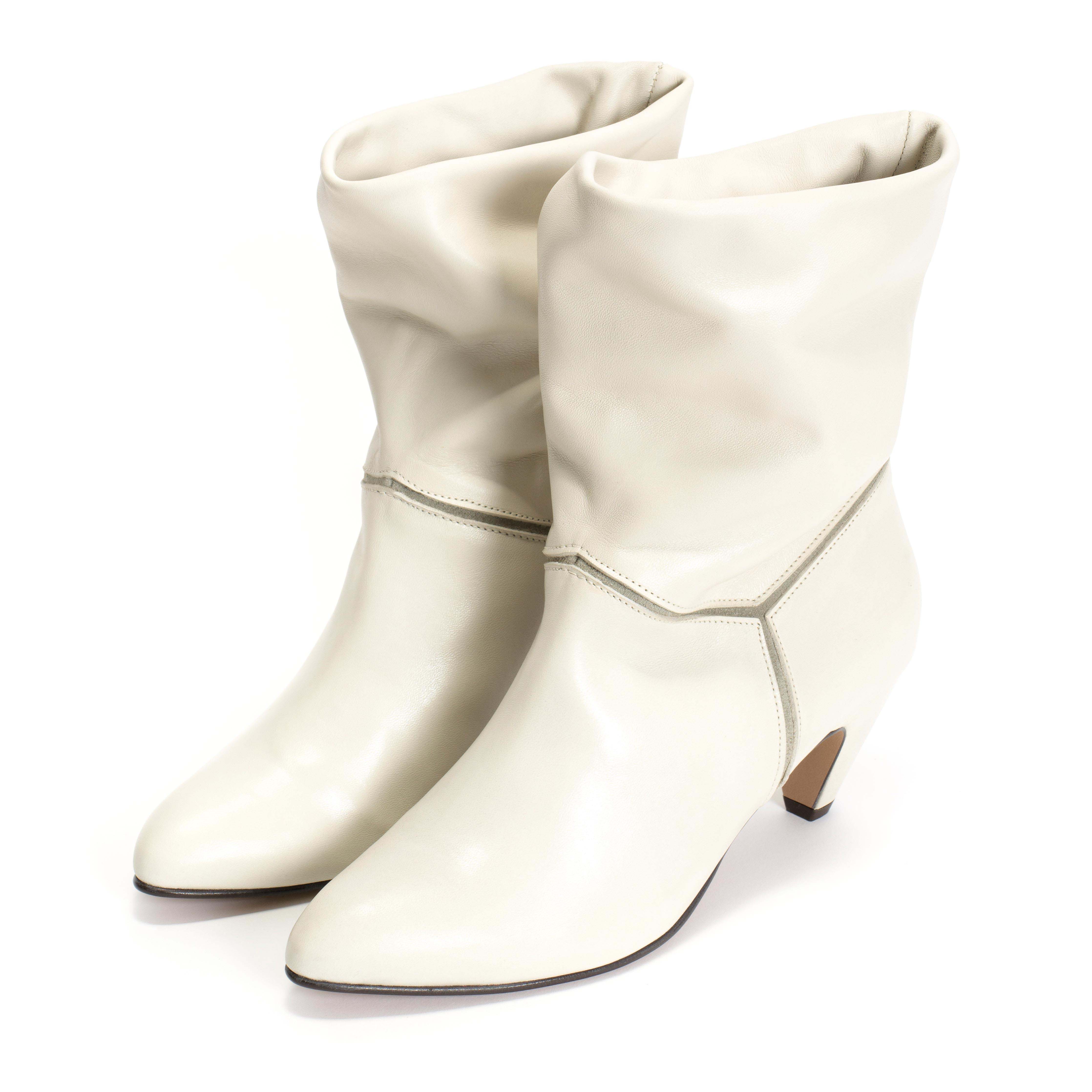 Jassi 50 stiletto Soft calf & suede leather Milk white