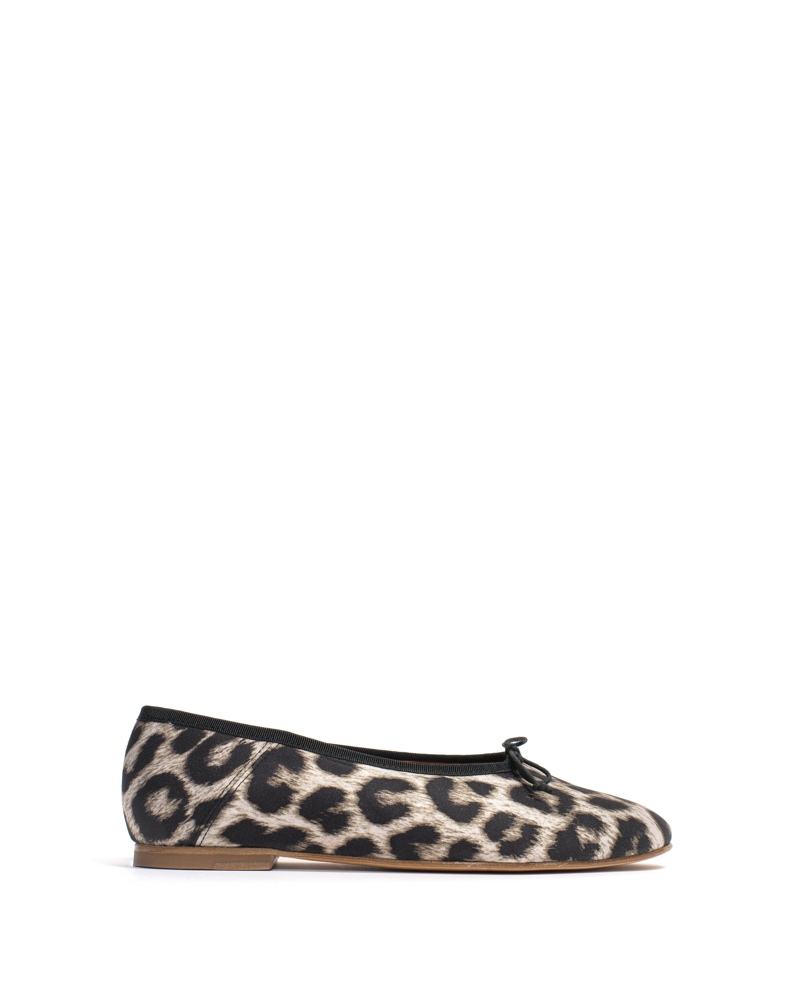 Sacha Satin print Snow leopard - Anonymous Copenhagen