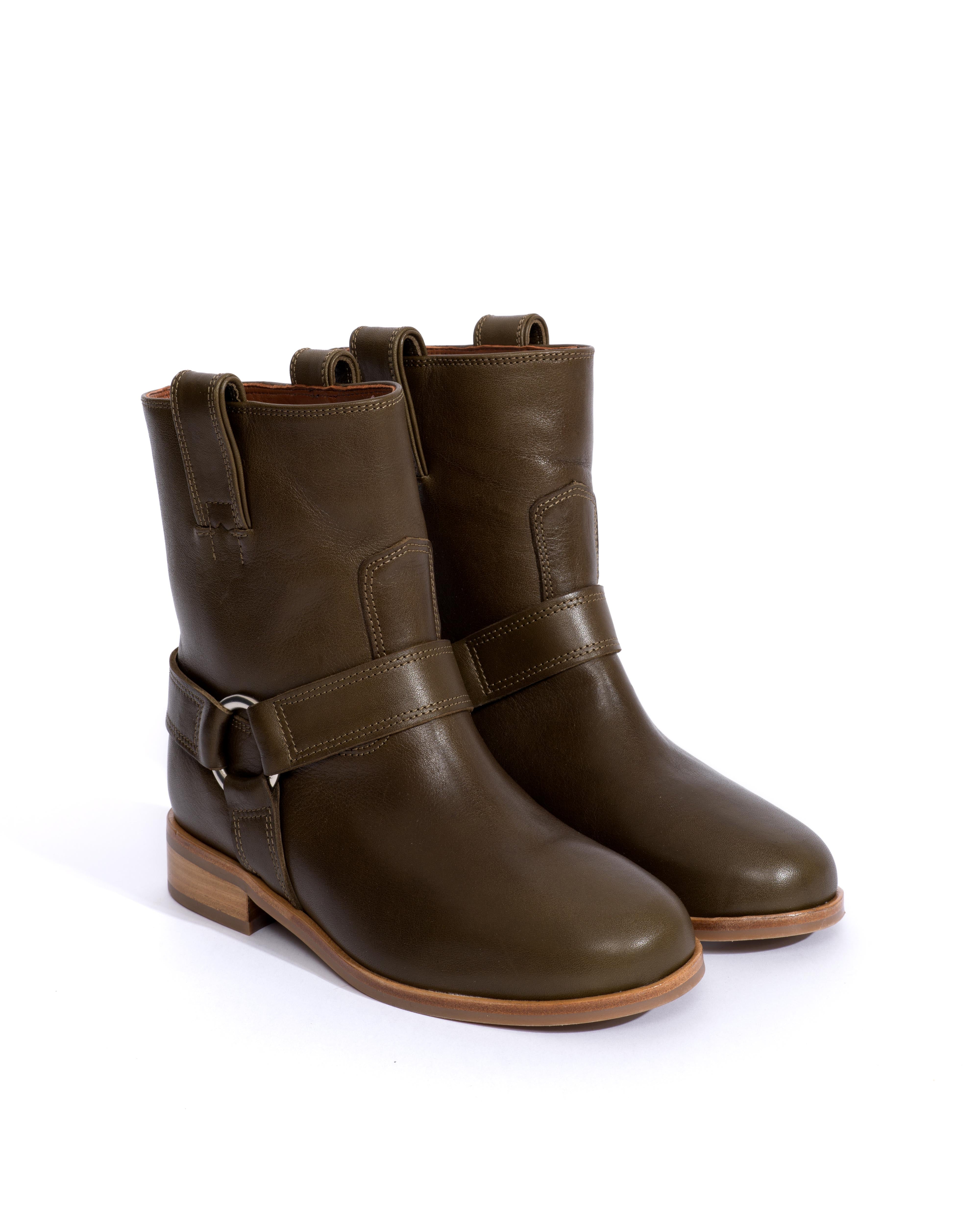 Sample-00483