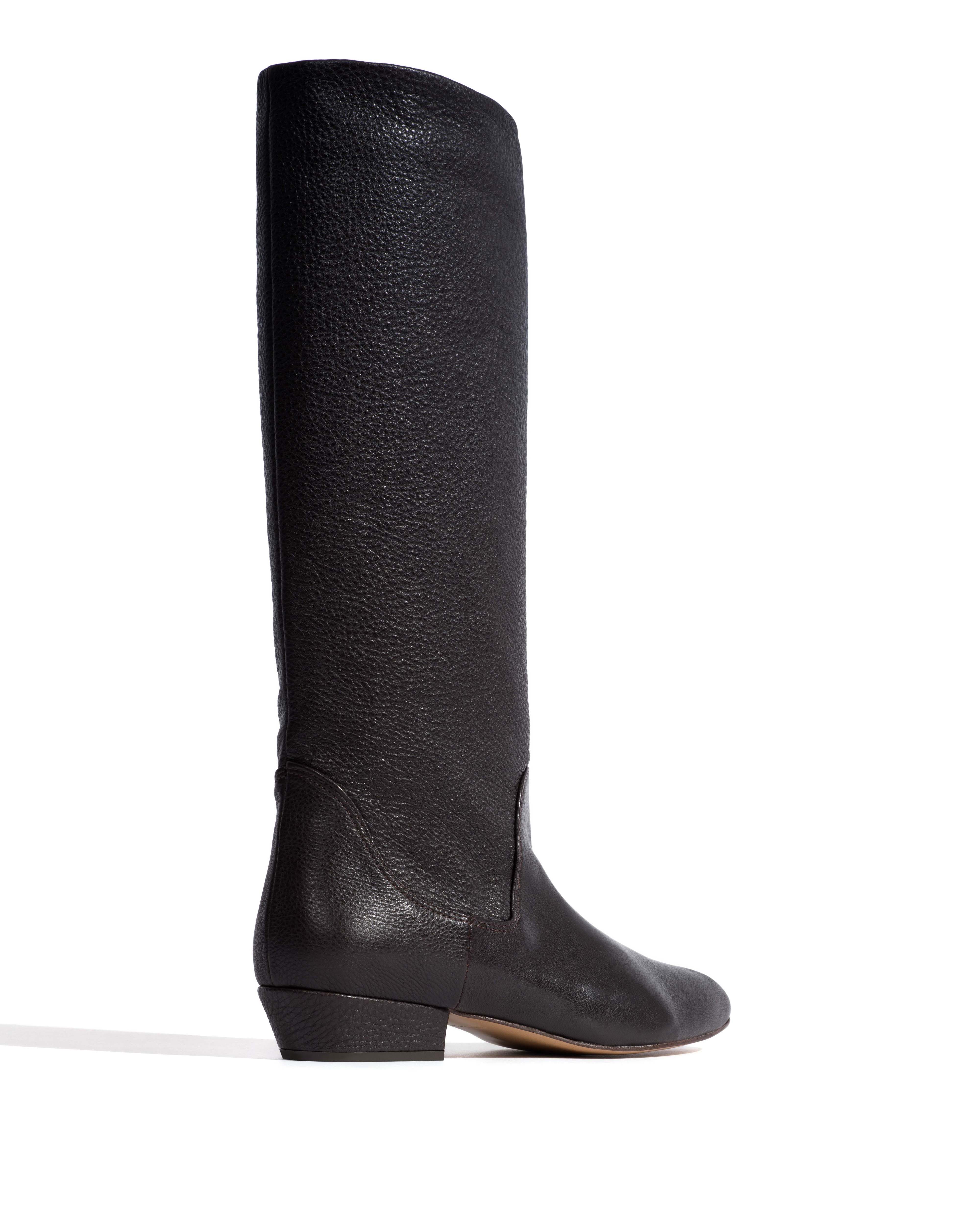 Valle 20 Natural grain soft calf Black