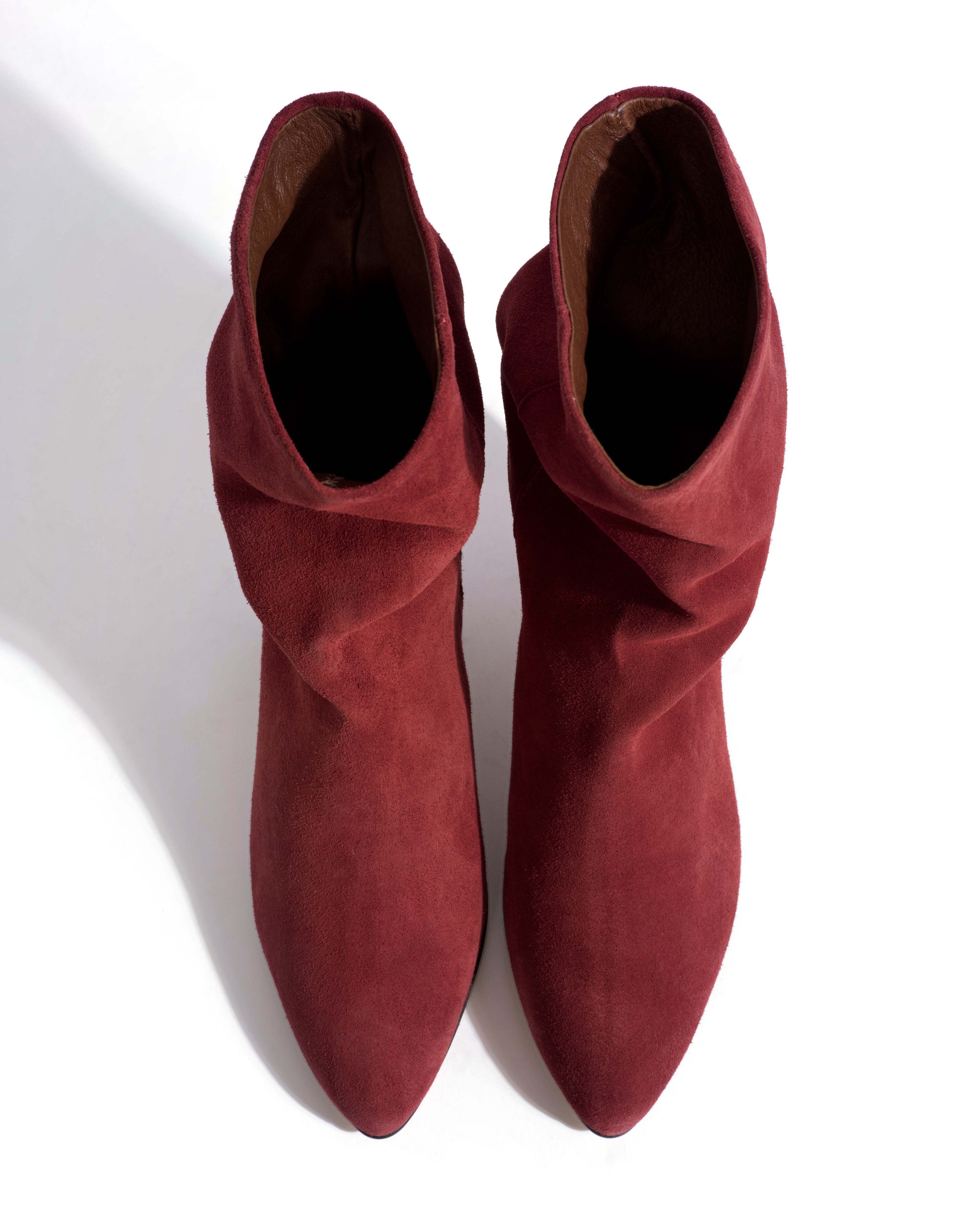 Vully 50 triangle Calf suede Pomegranate
