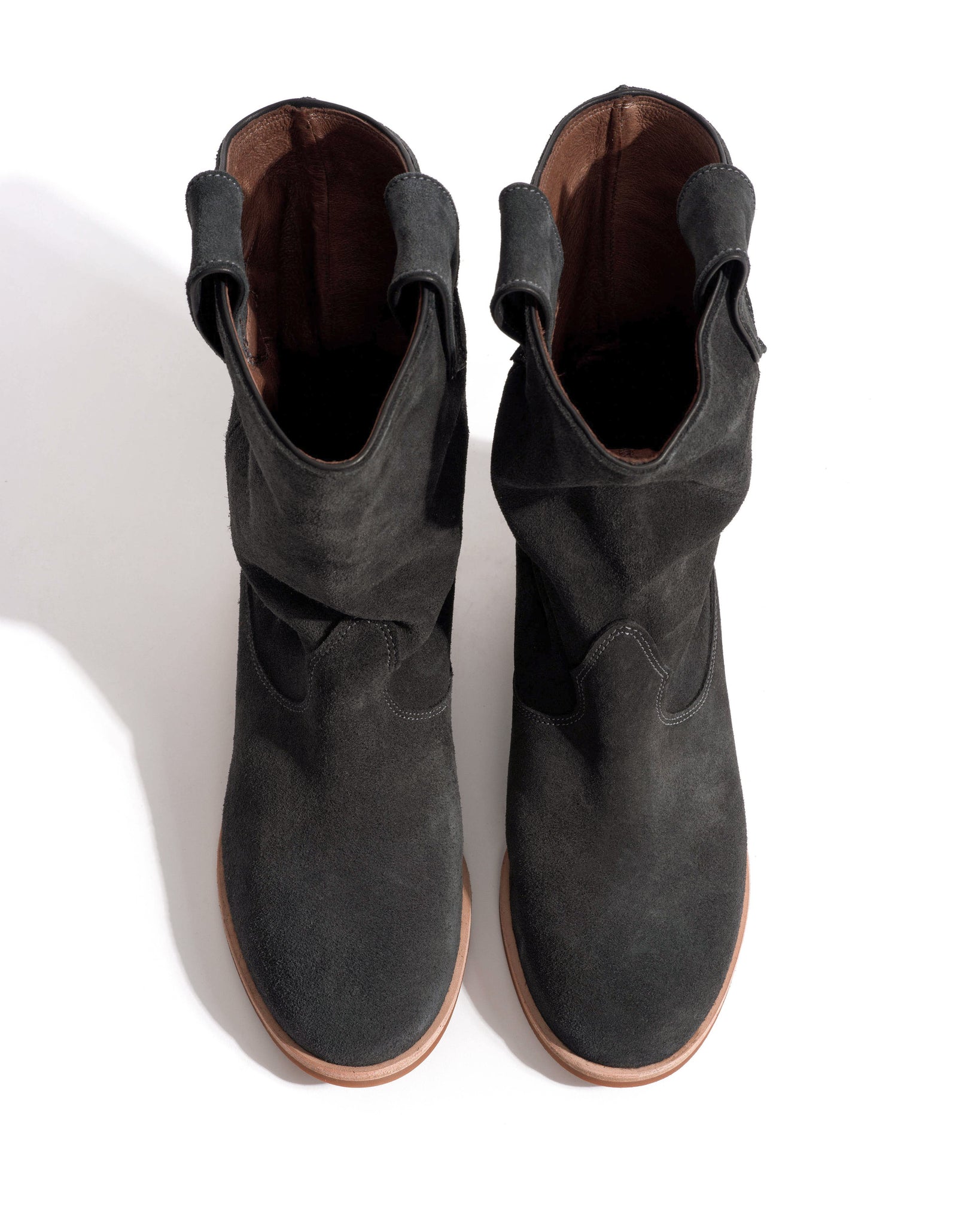 Claudia Calf suede Off black - Anonymous Copenhagen