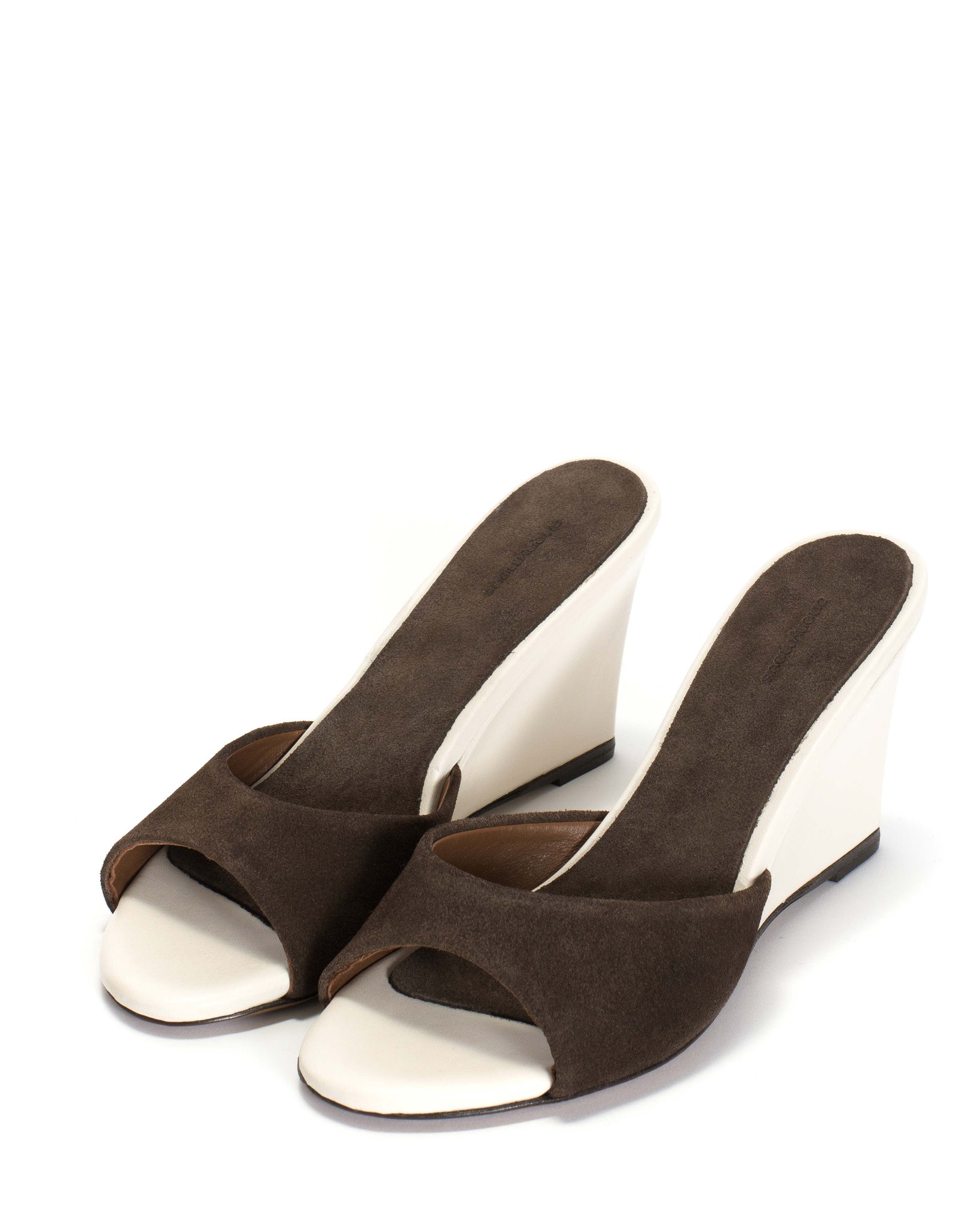 Gwen 75 wedge Calf suede & shiny lamb Coffee brown & milk white - Anonymous Copenhagen