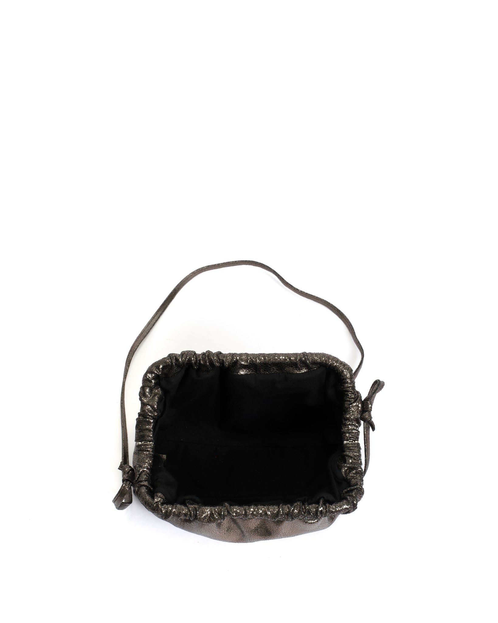 Hally grand cloud bag Crackled metallic goat Platinum - Anonymous Copenhagen