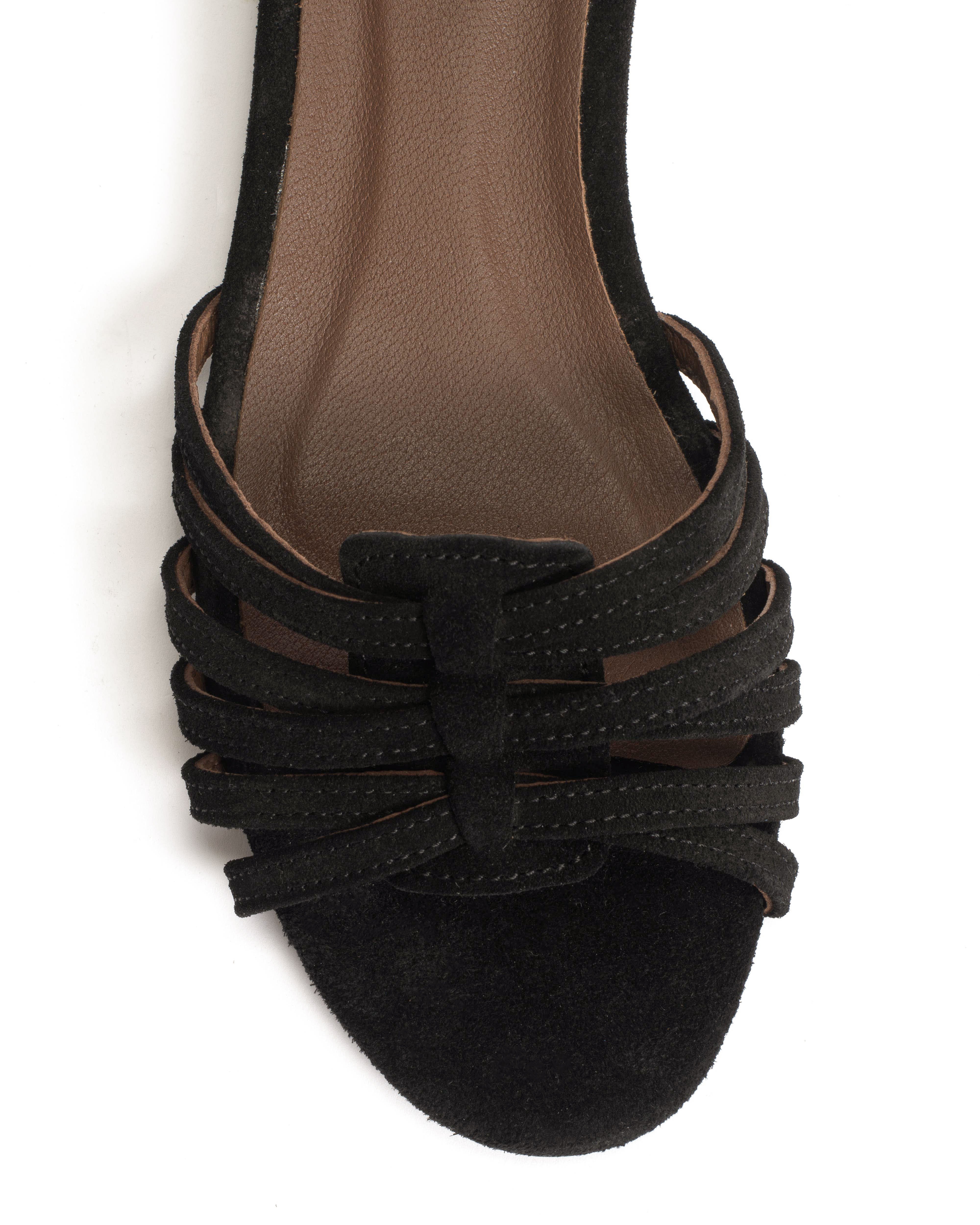 Mareike 10 Calf suede Black