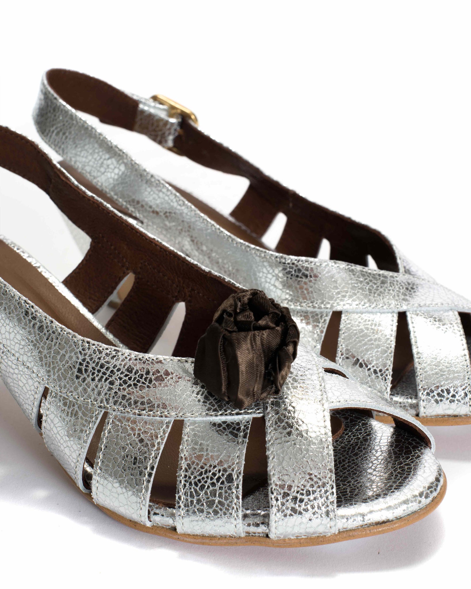 Tulip shoe clip Pleated satin Espresso brown