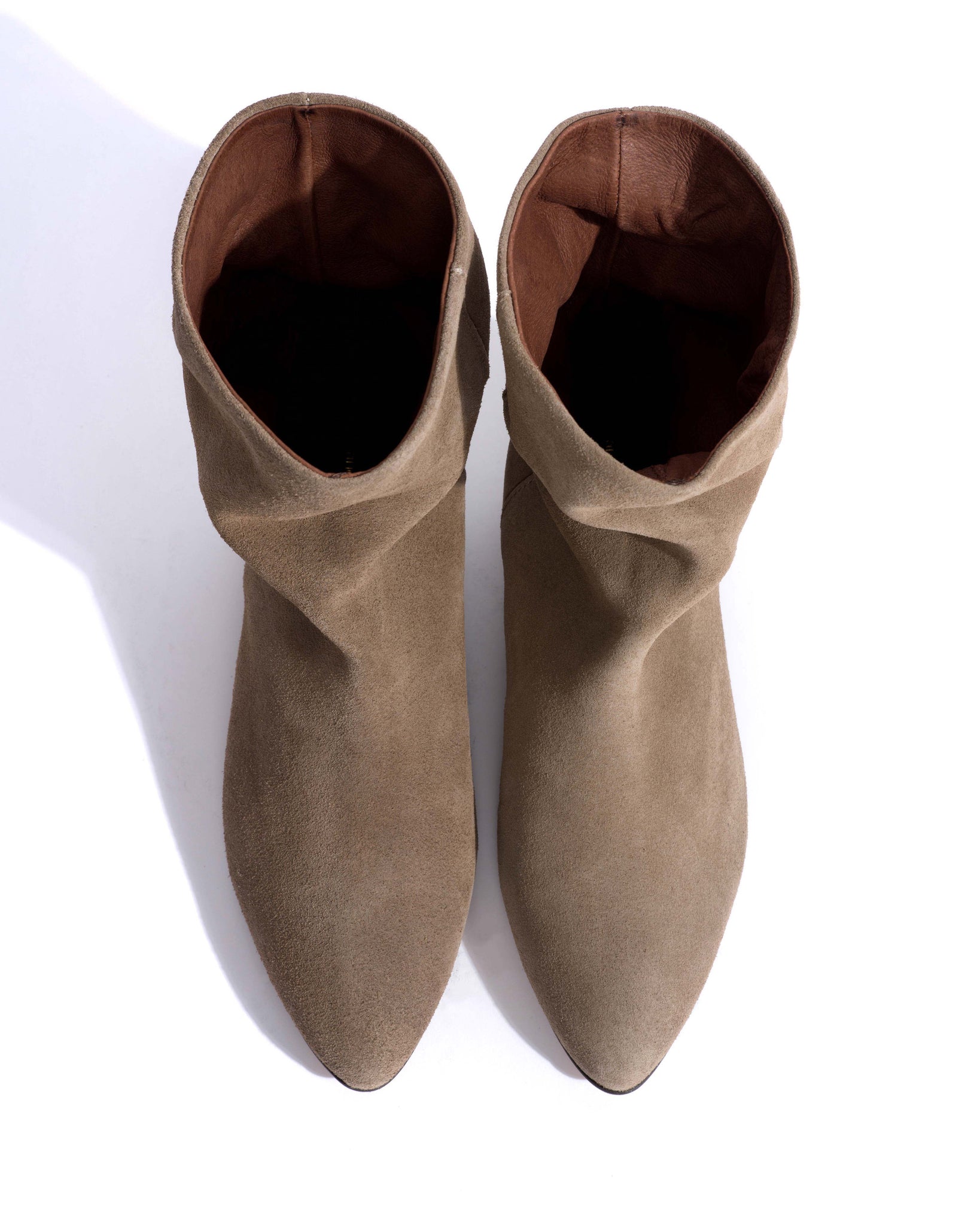 Vully 20 Calf suede Mushroom