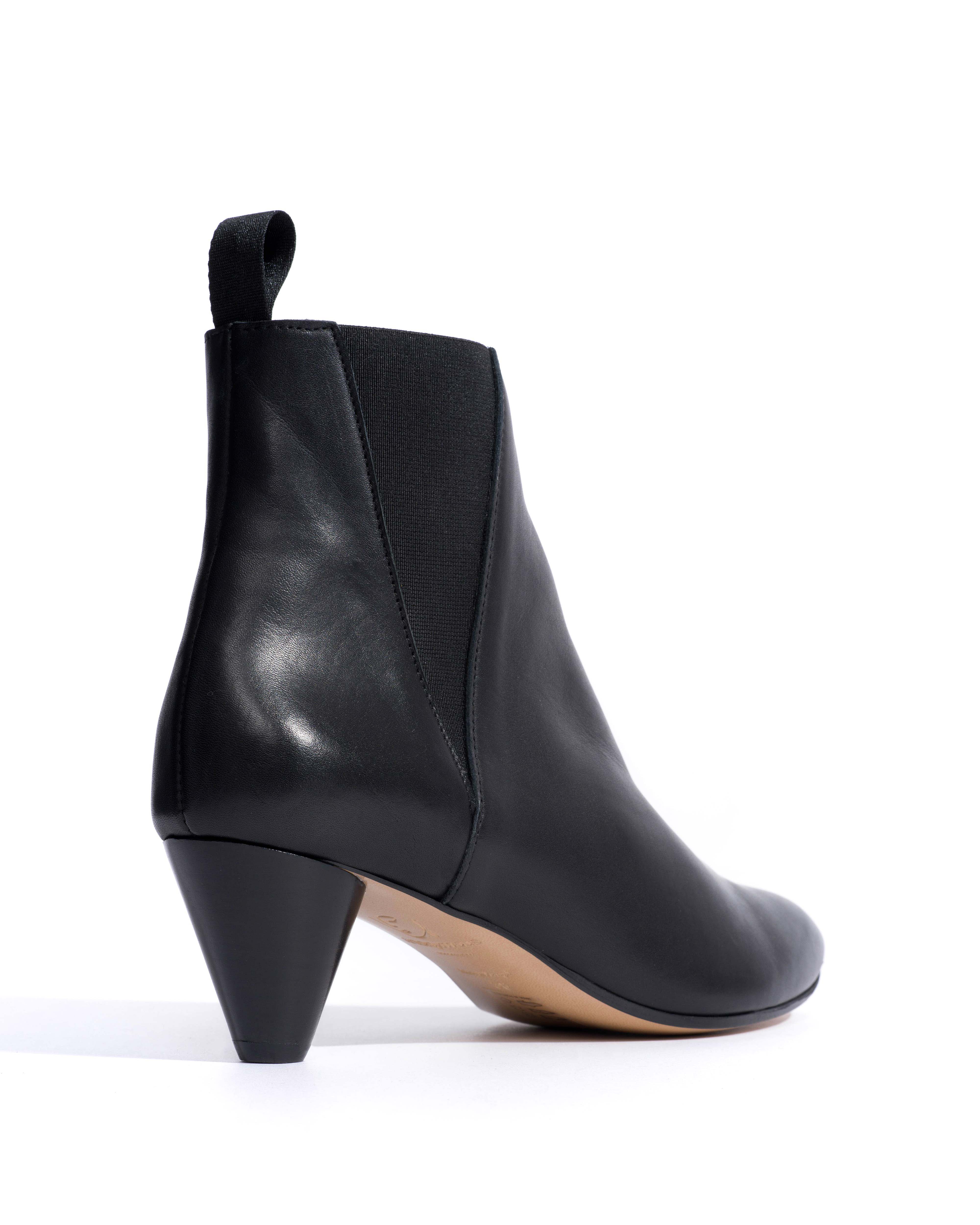 Clivia 50 cone Soft calf Black
