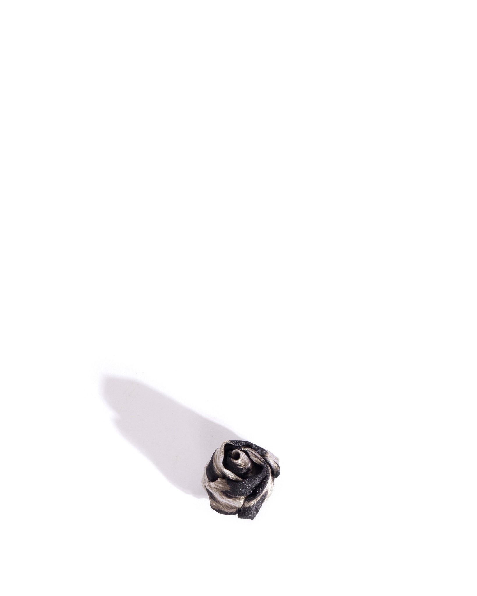 Tulip shoe clip Satin print Snow leopard