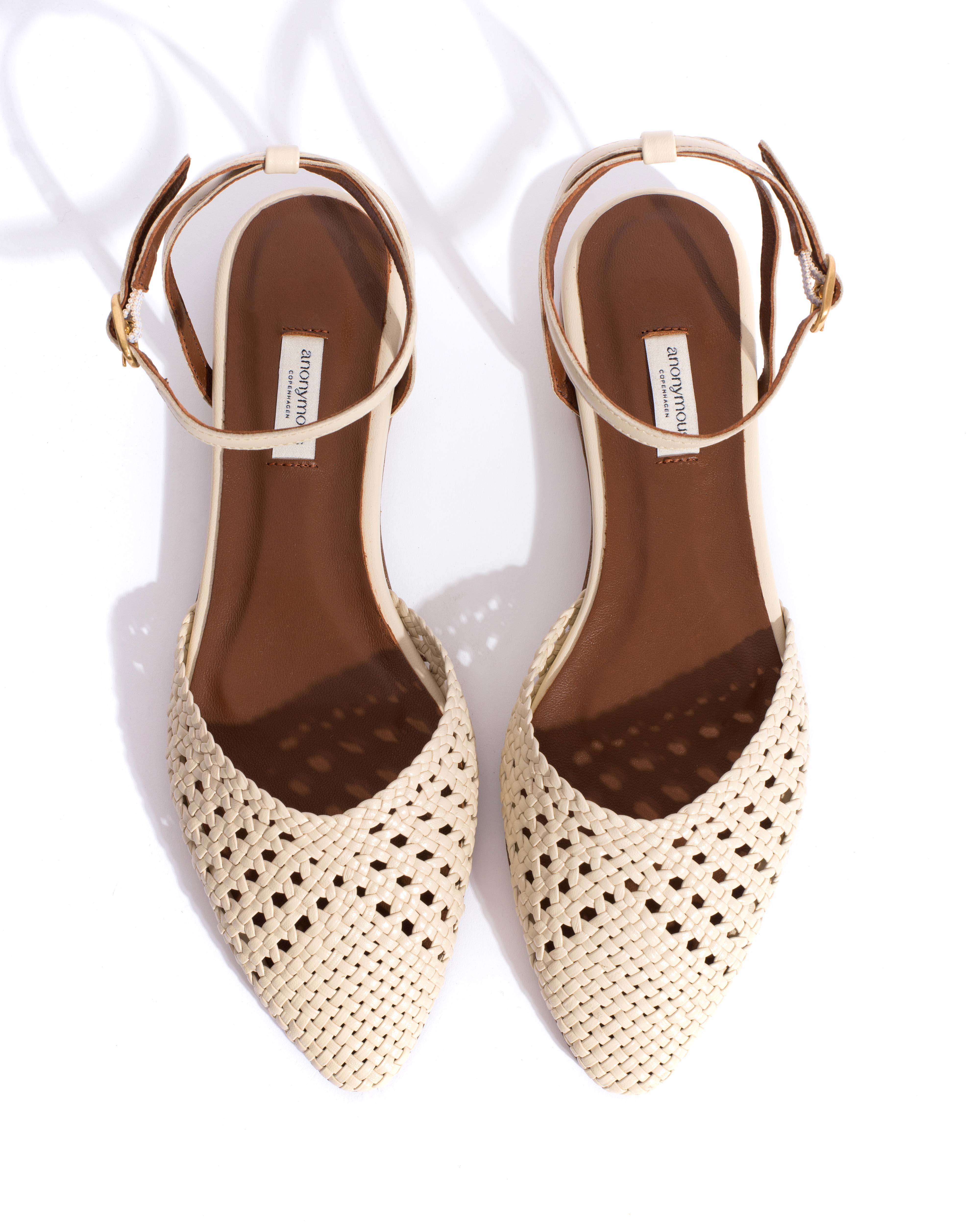 Senara 10 Hand-braided leather White sand