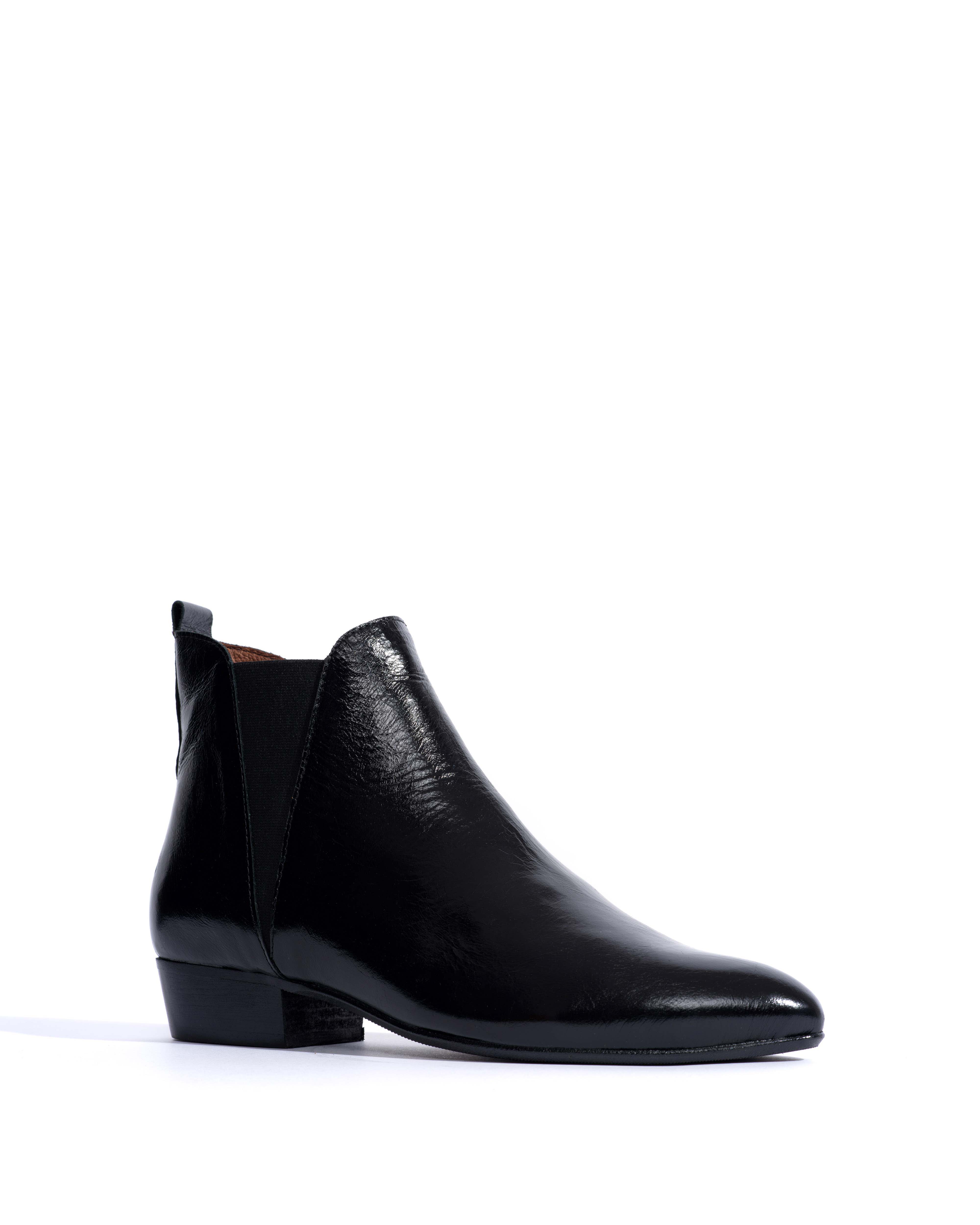 Rita Crinkled polished goat Black