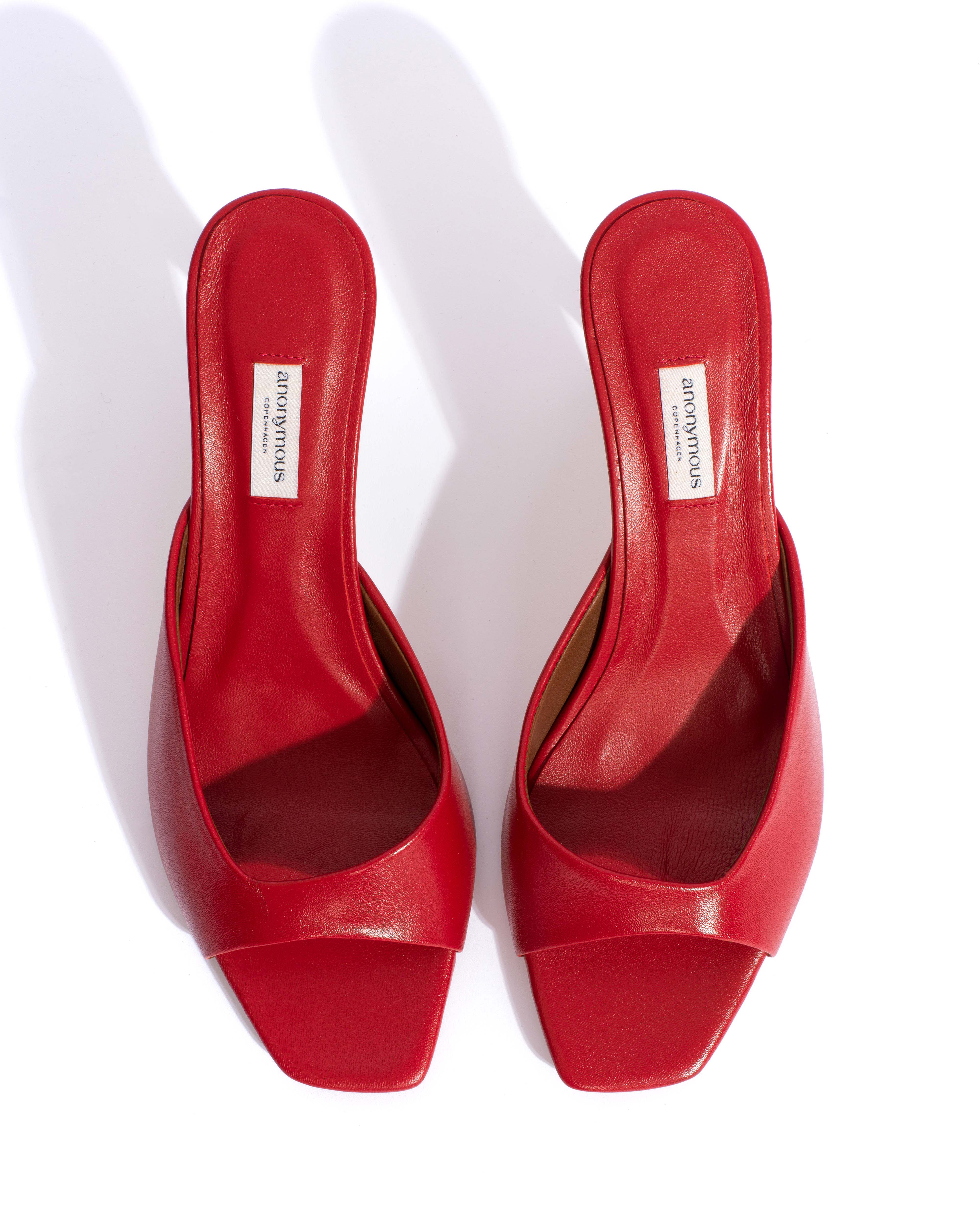 Mazy 75 Shiny lamb Ruby red