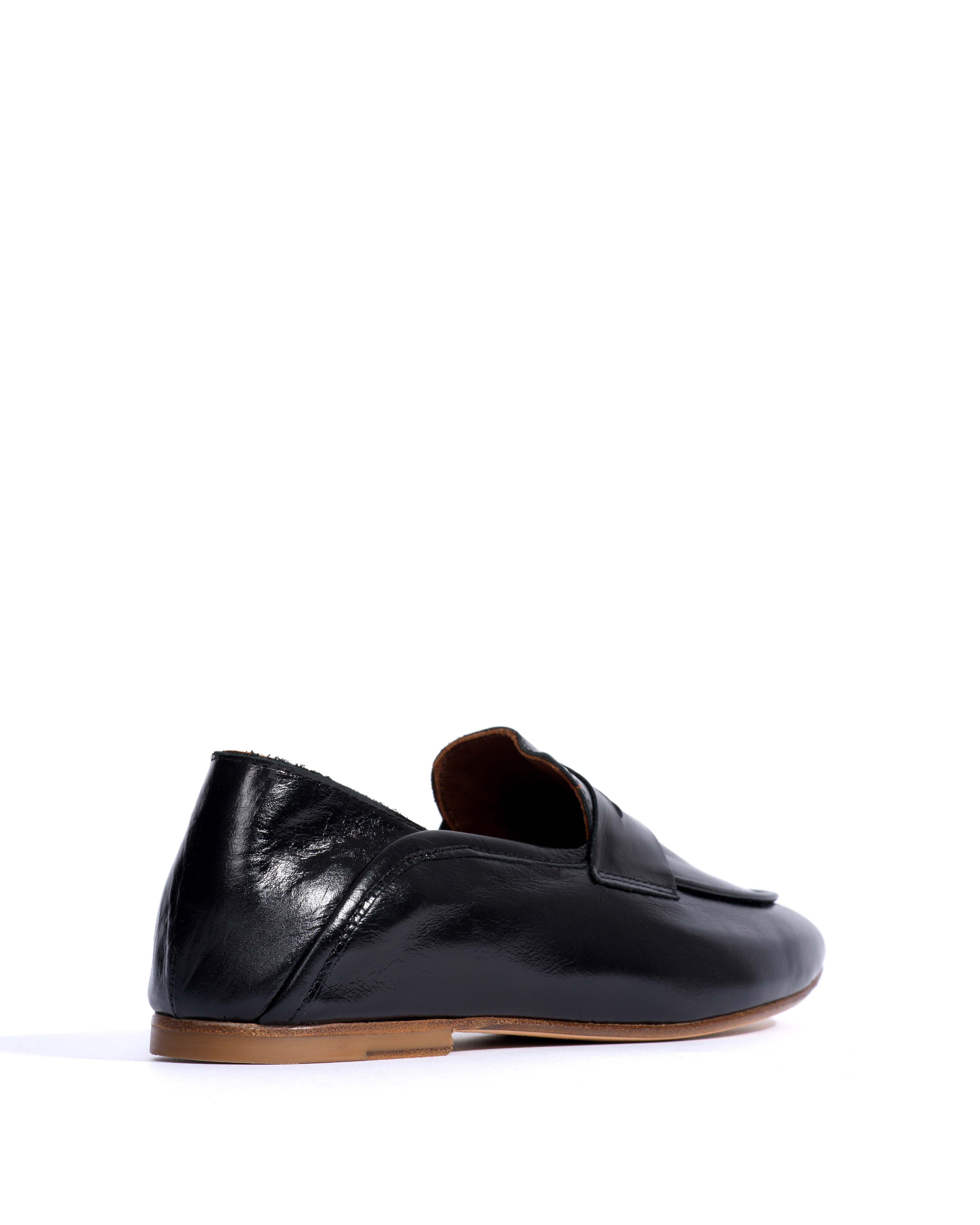 Lindsay Crinkled polished goat Black