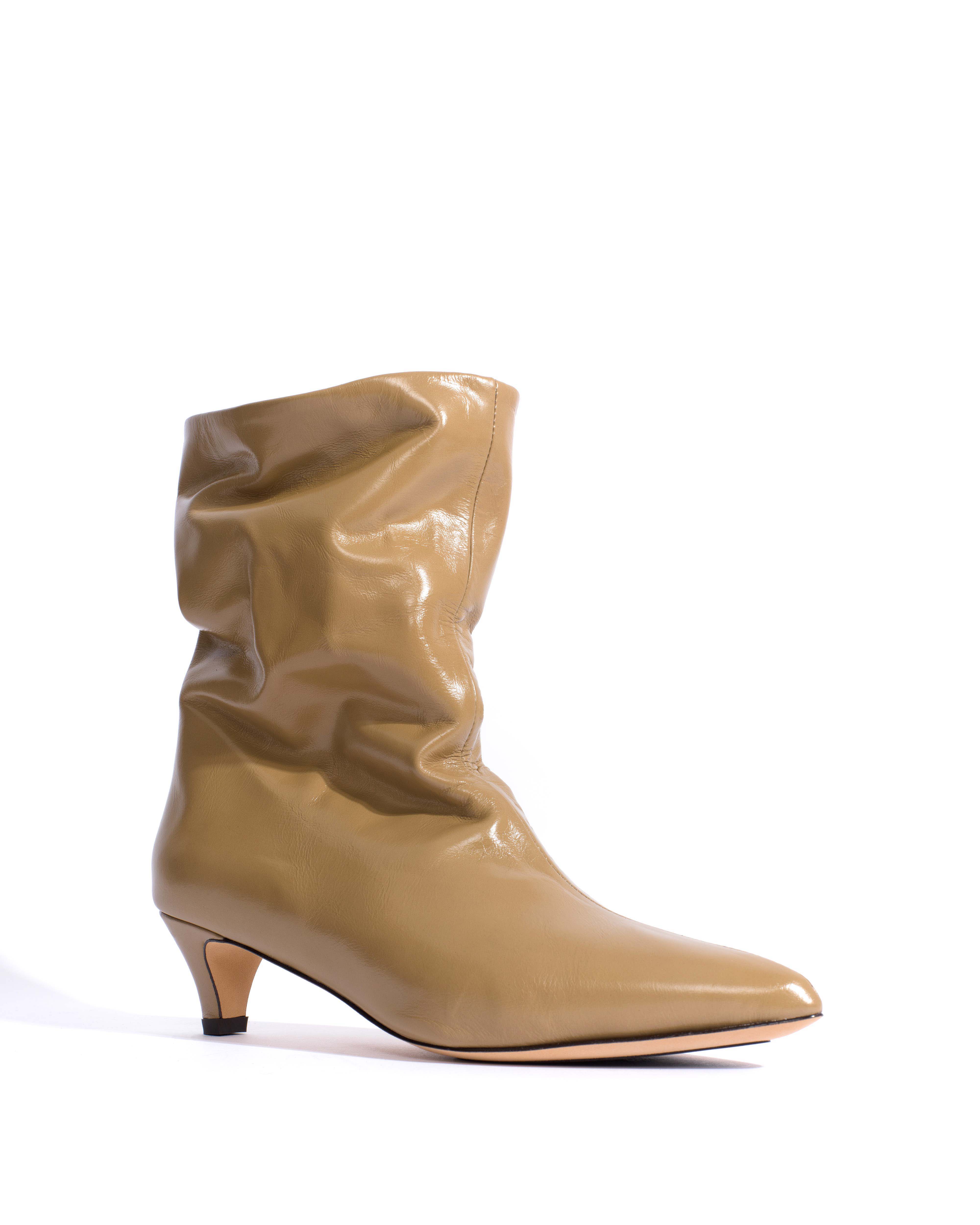Sweeney 40 stiletto Crinkled soft calf Mushroom