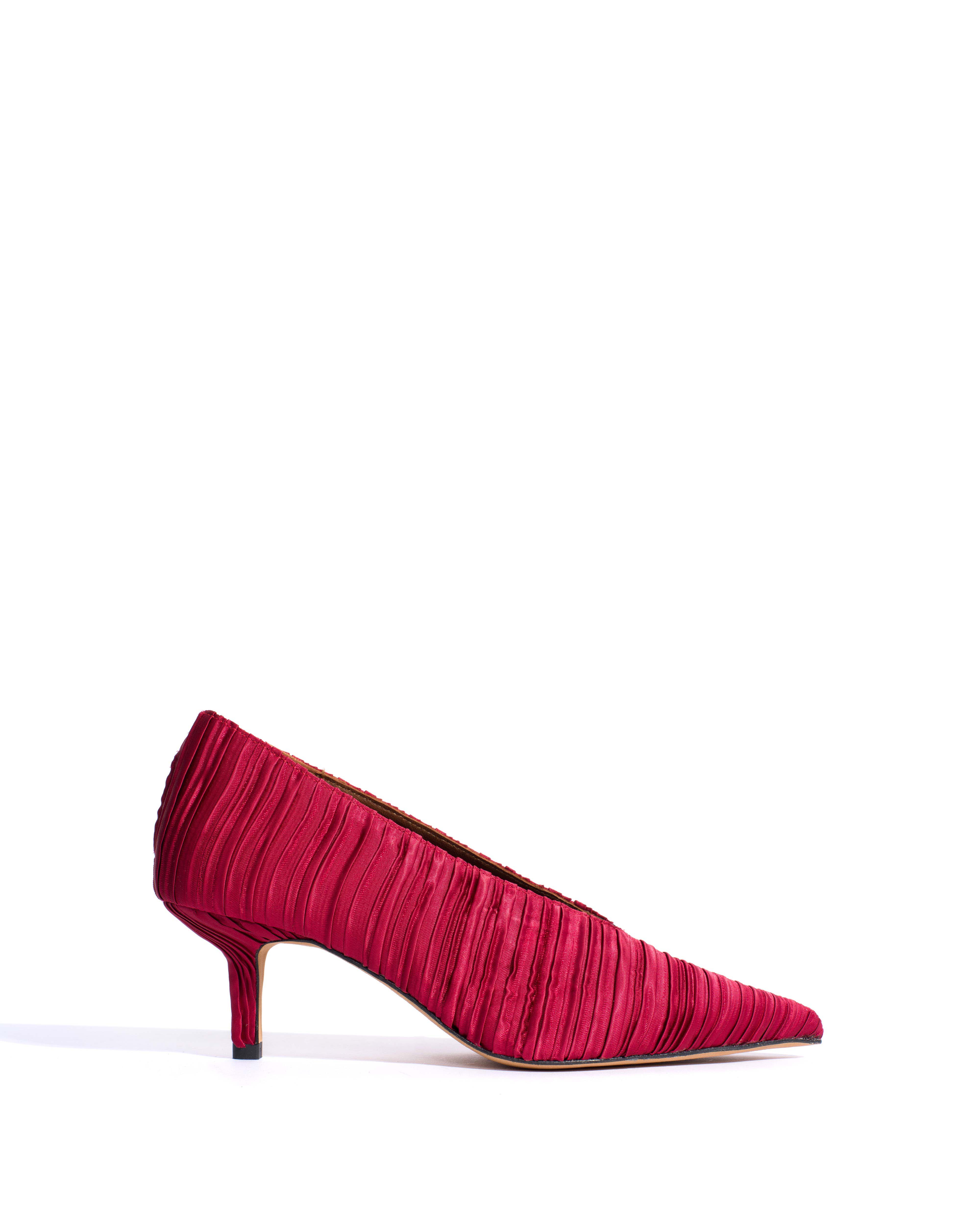 Phia 55 pin Pleated satin Pomegranate