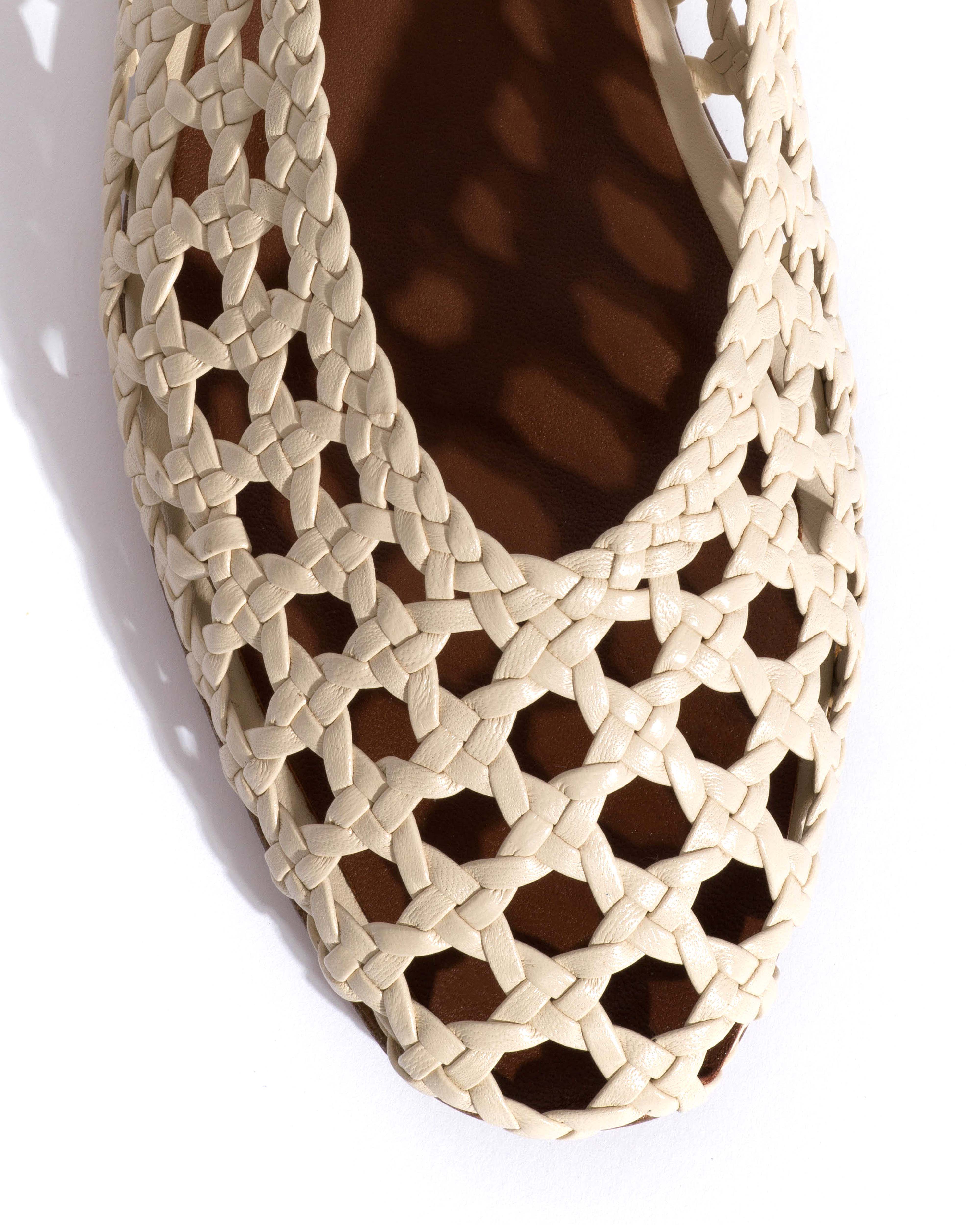 Sessi 10 Hand-braided leather White sand