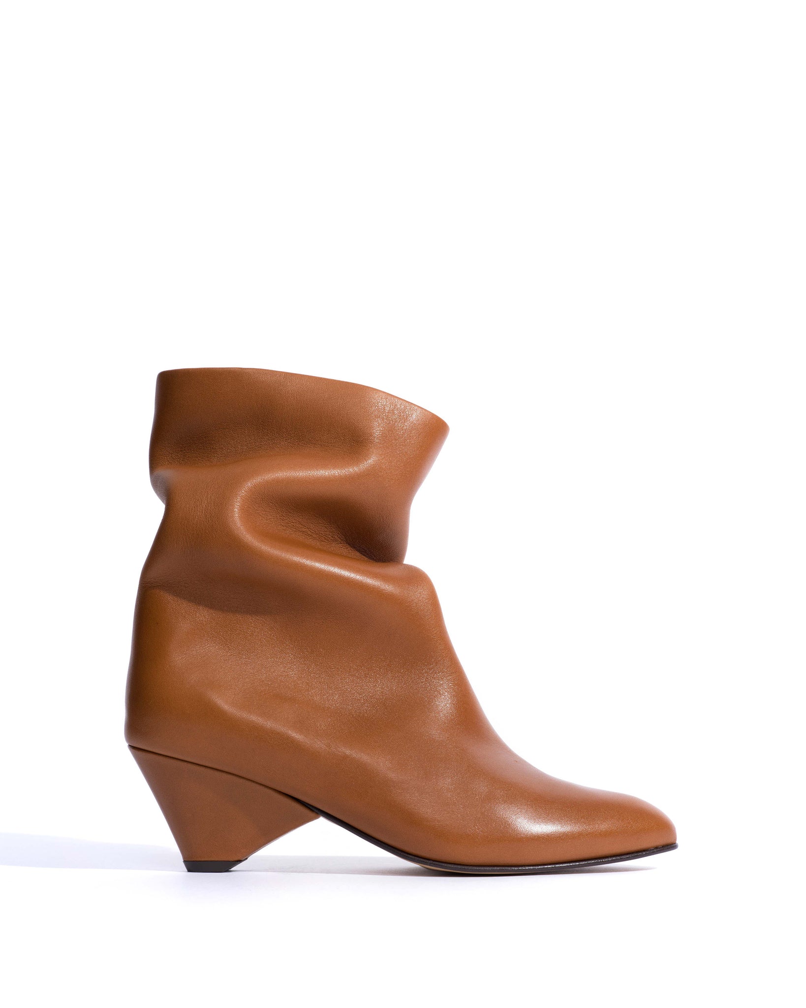 Vully 50 triangle Vegetal soft calf Cinnamon - Anonymous Copenhagen Ankle boots