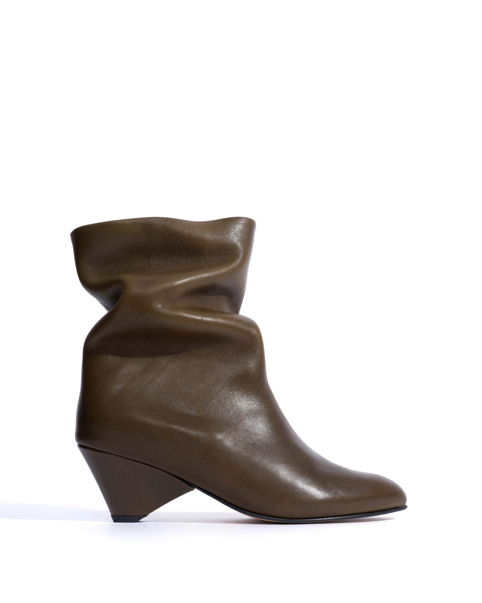 Vully 50 triangle Vegetal soft calf Forrest green - Anonymous Copenhagen Ankle boots