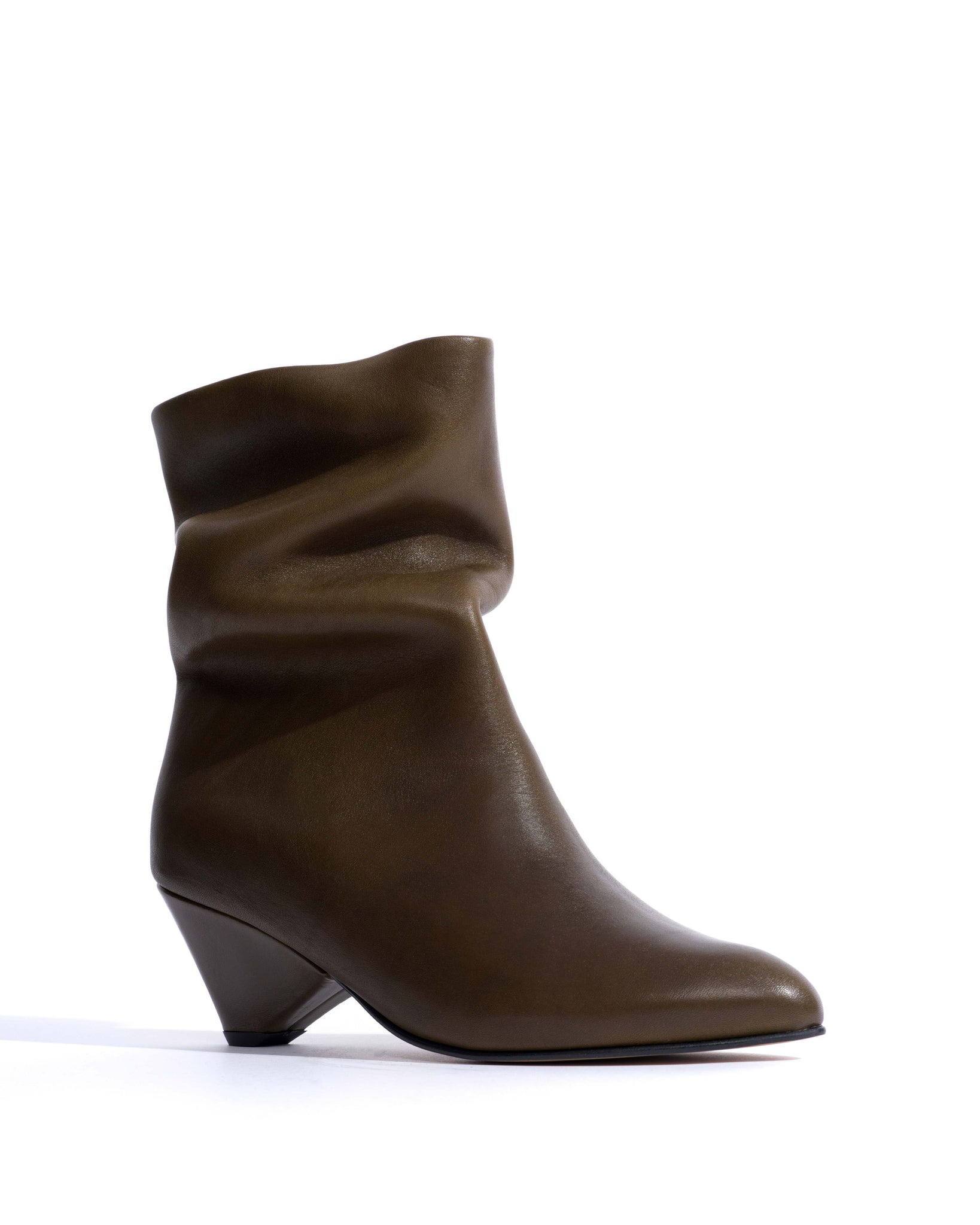 Vully 50 triangle Vegetal soft calf Forrest green - Anonymous Copenhagen Ankle boots