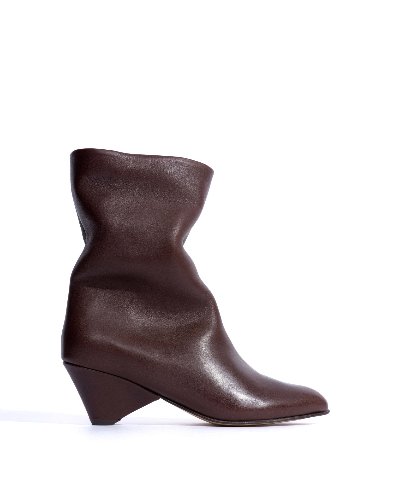 Vully 50 triangle Vegetal soft calf Coffee brown - Anonymous Copenhagen Ankle boots