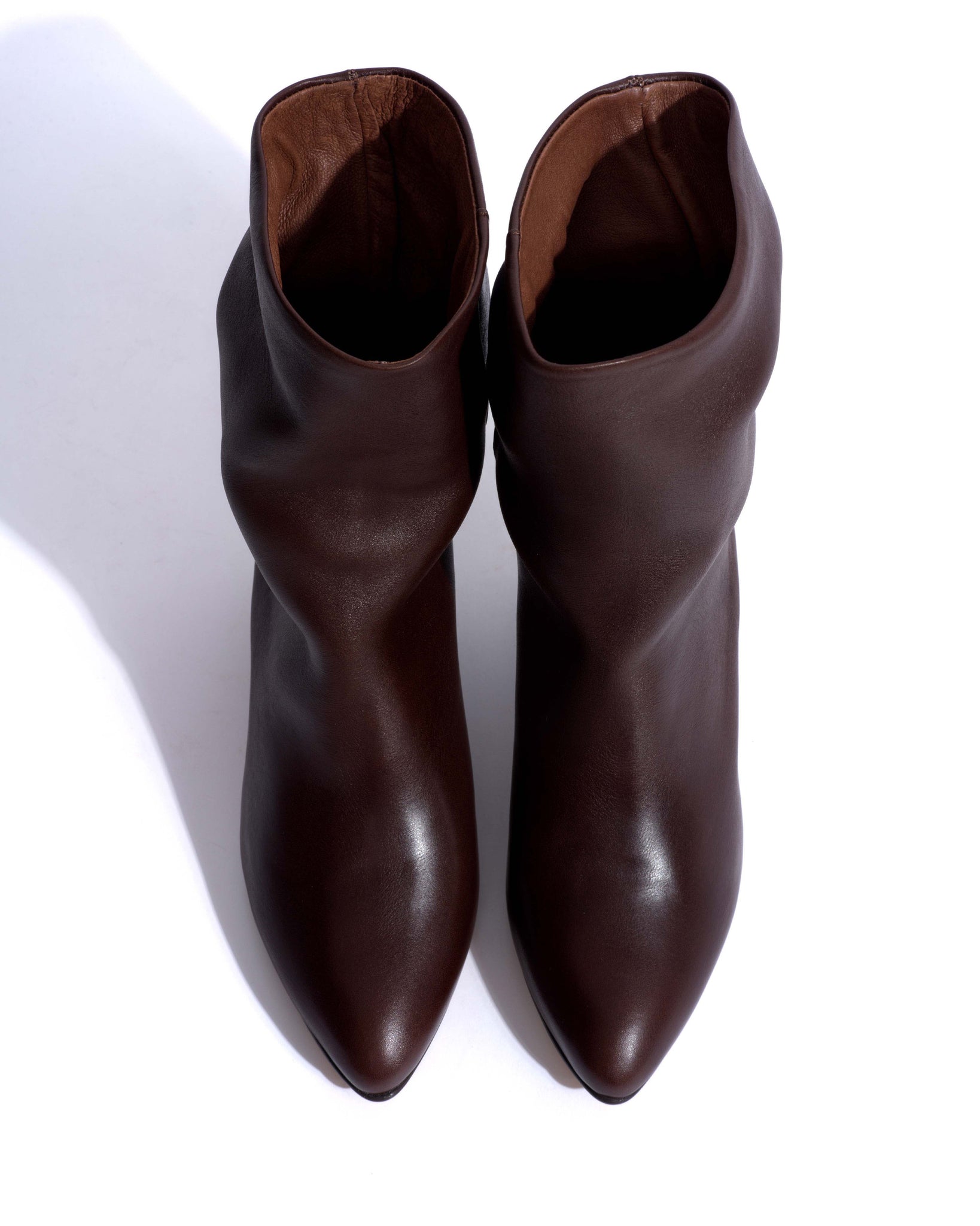 Vully 50 triangle Vegetal soft calf Coffee brown - Anonymous Copenhagen Ankle boots