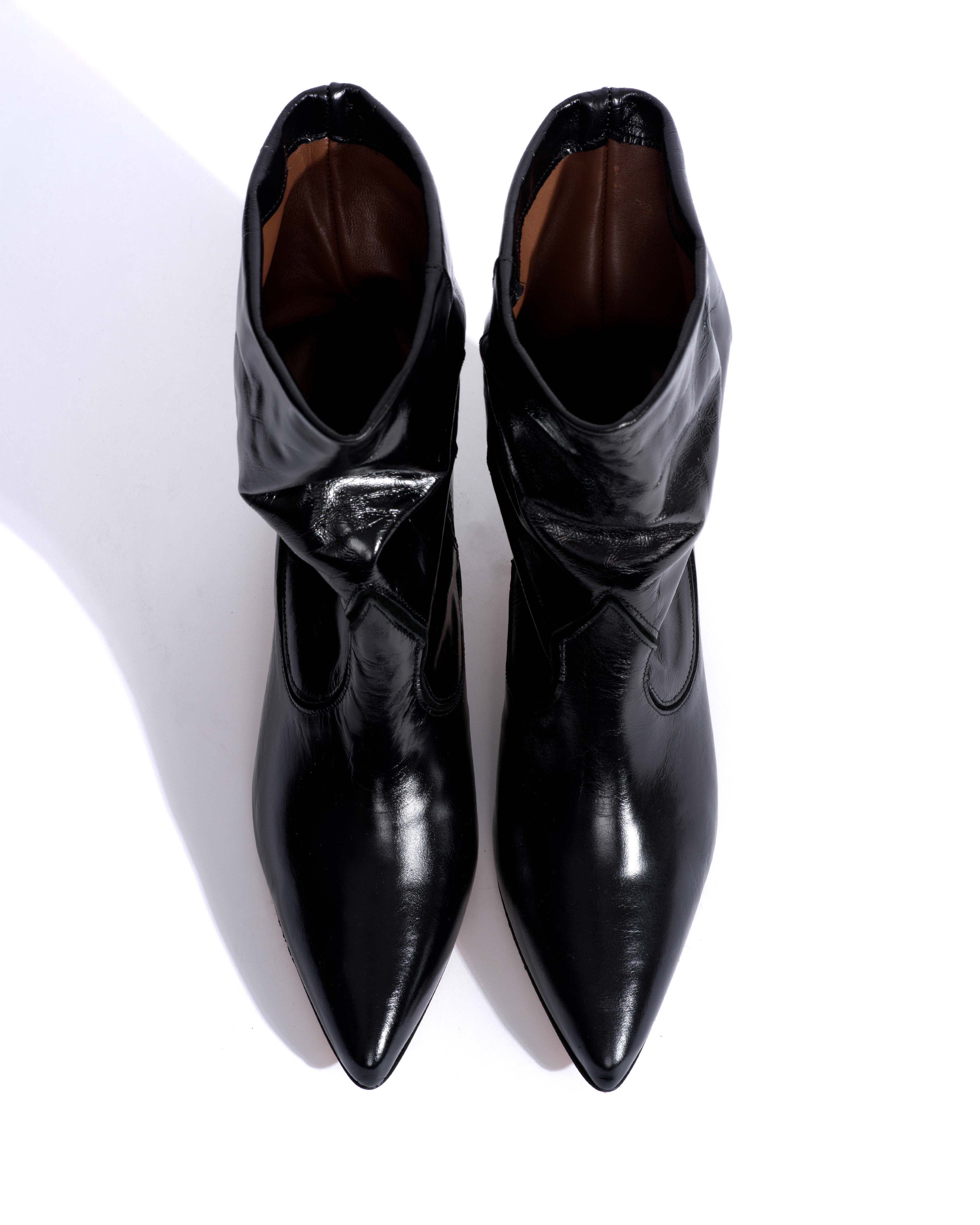 Hicha 40 stiletto Crinkled soft calf & suede leather Black