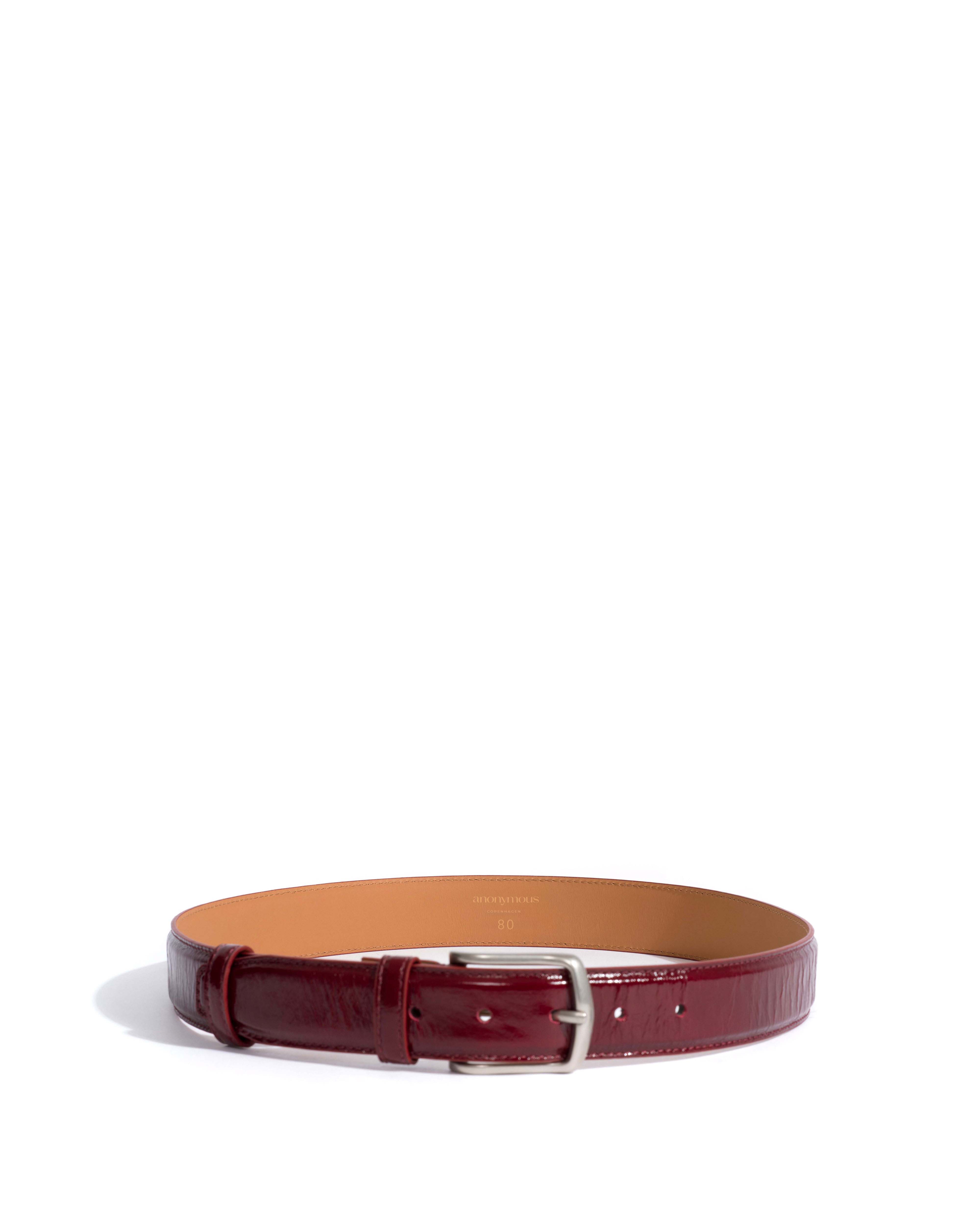 Quinn classic unisex leather belt Crinkled polished goat & metal Pomegranate & silver buckle