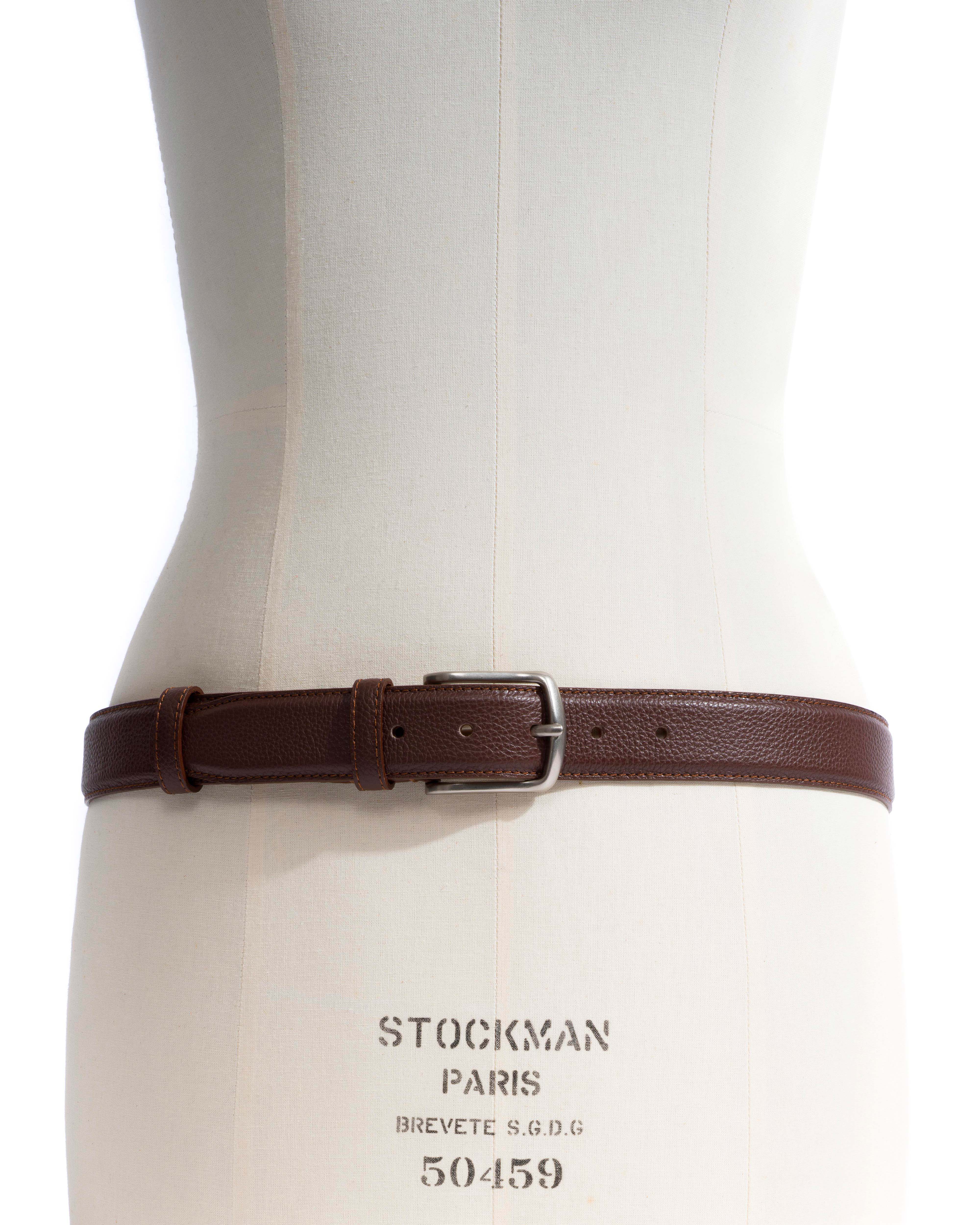 Quinn classic unisex leather belt Pebbled soft calf & metal Coffee brown & silver buckle