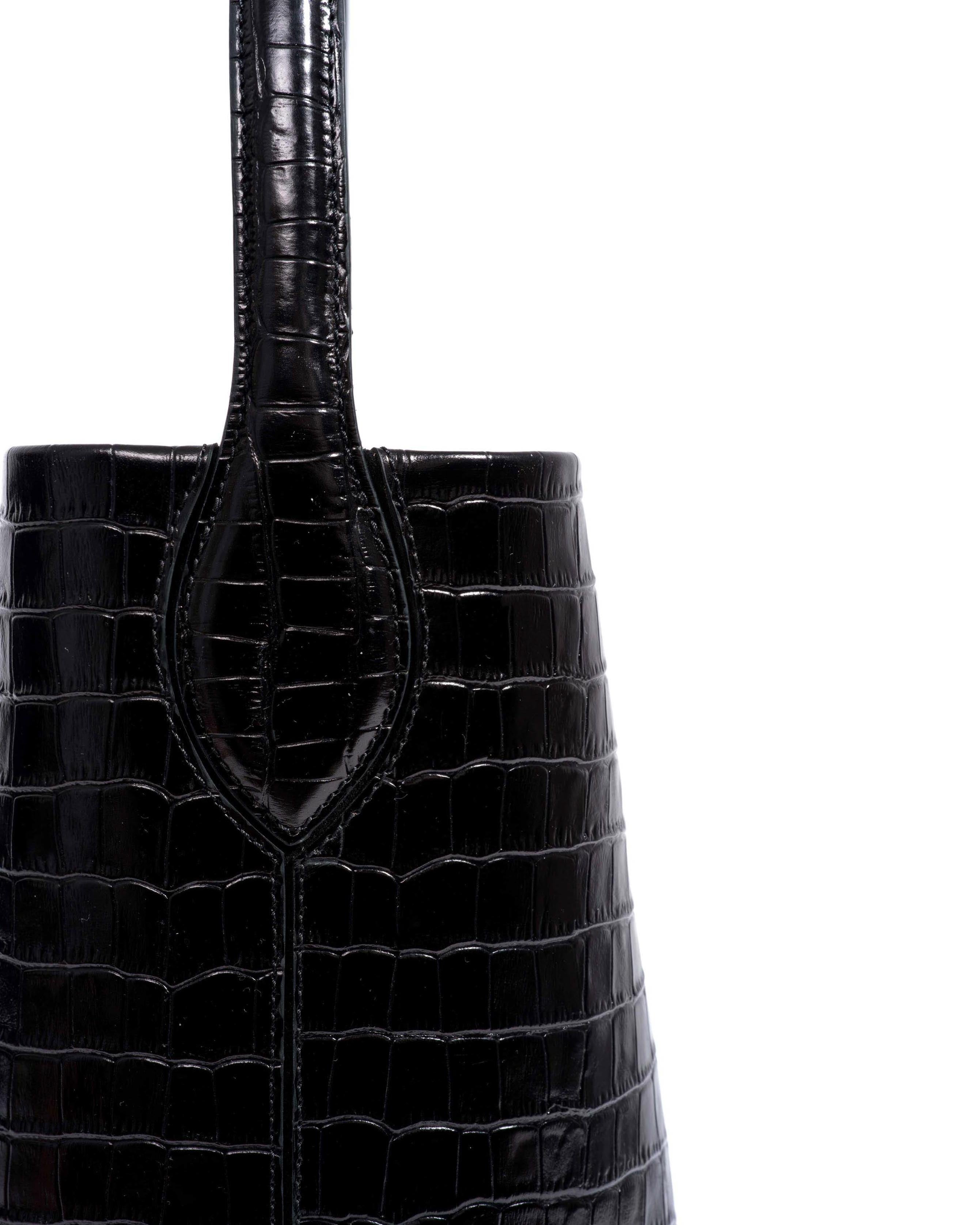 Versa everyday bag Polished croco calf Black