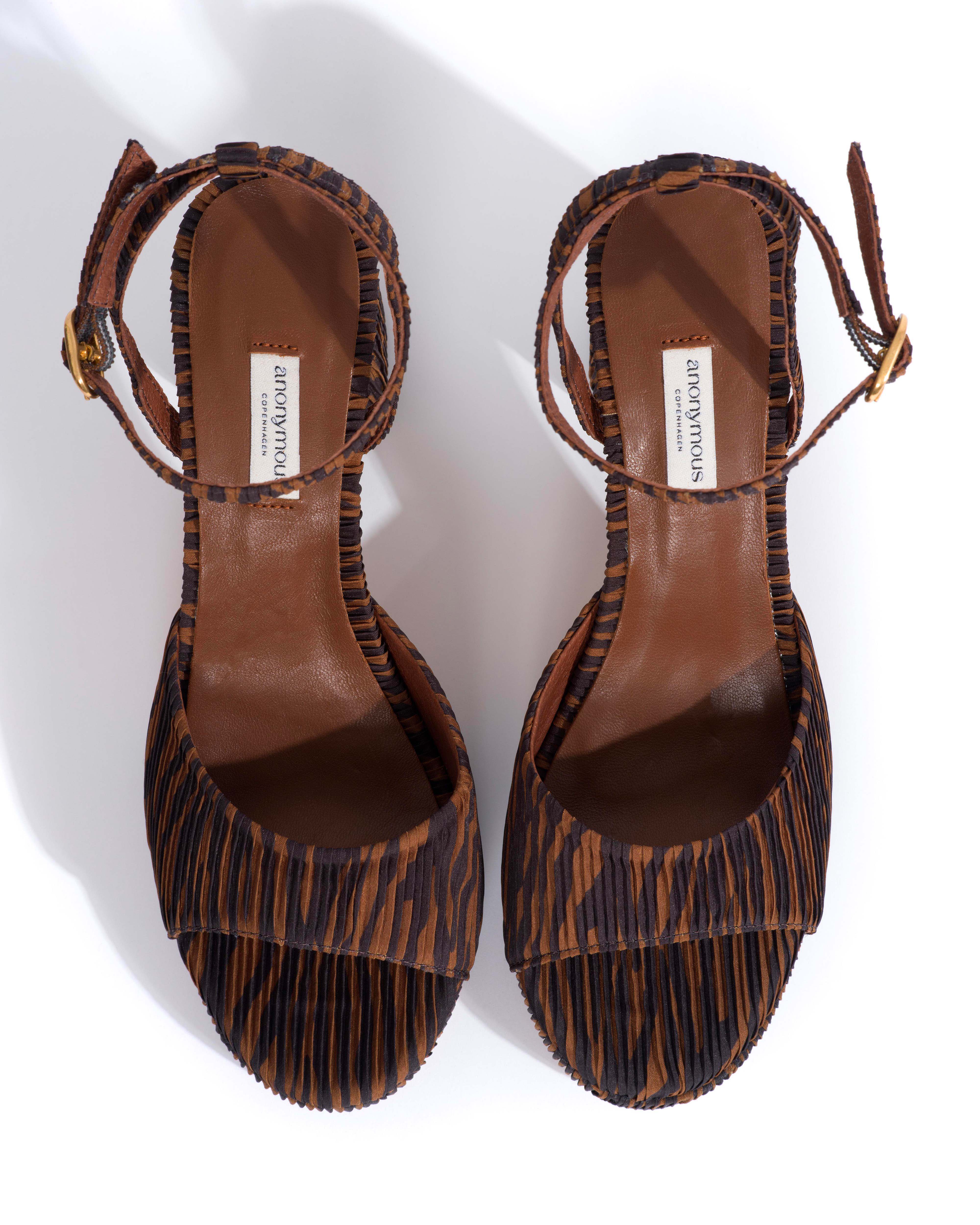 Jolie 85 platform Pleated zebra Chocolate shades