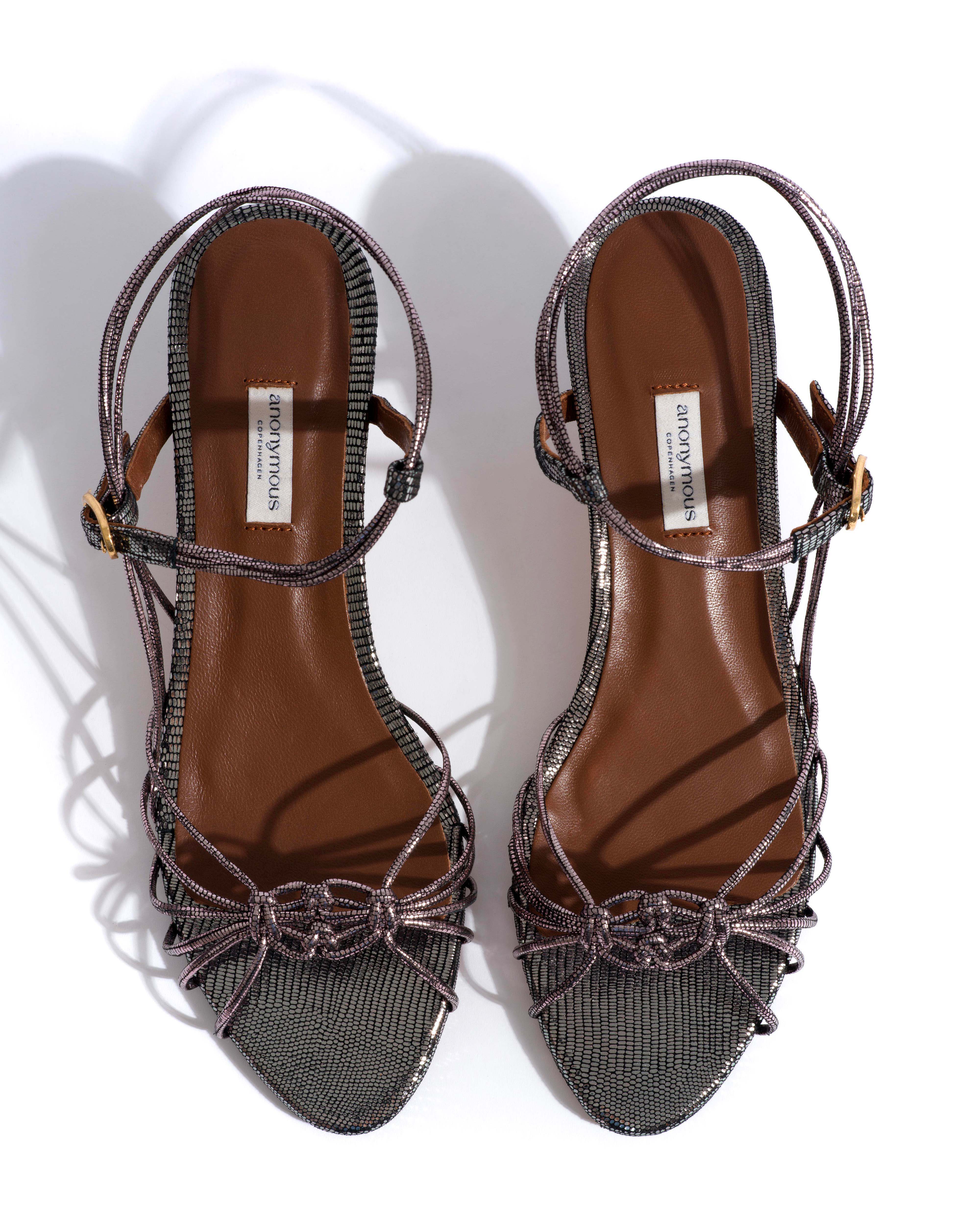 Savannah 40 hand-braided Lizard metallic goat Platinum