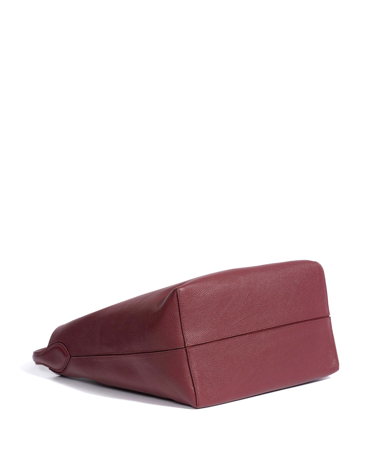 Versa everyday bag Pebbled soft calf Pomegranate