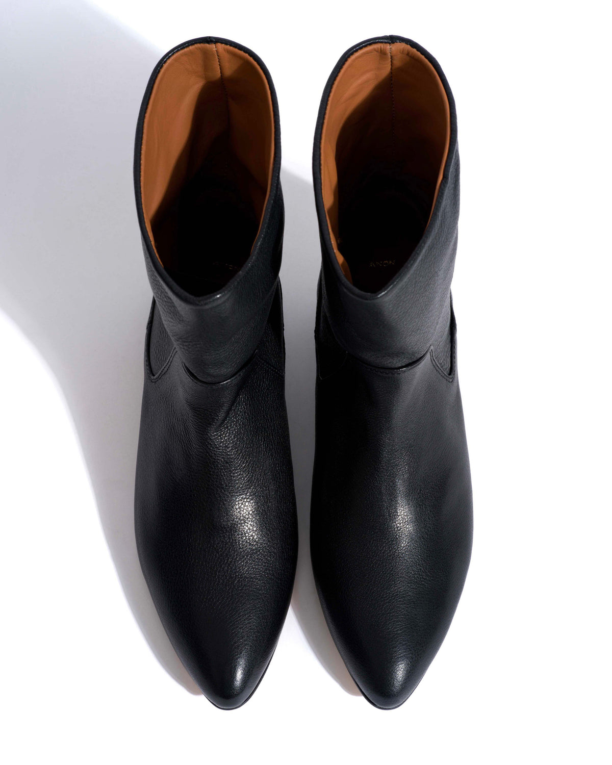 Vanni 20 Natural grain soft calf Black
