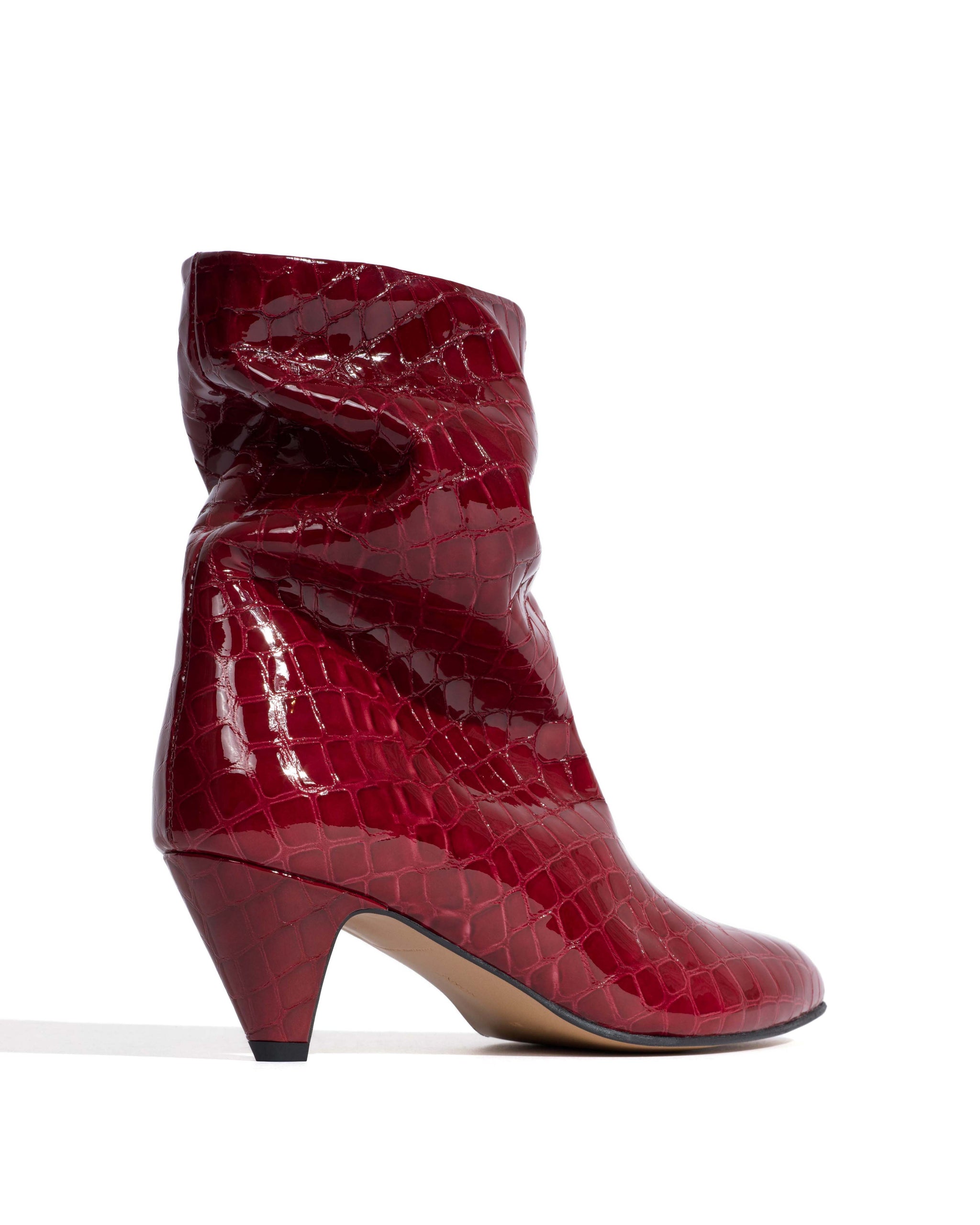 Vully 50 stiletto Polished croco calf Pomegranate