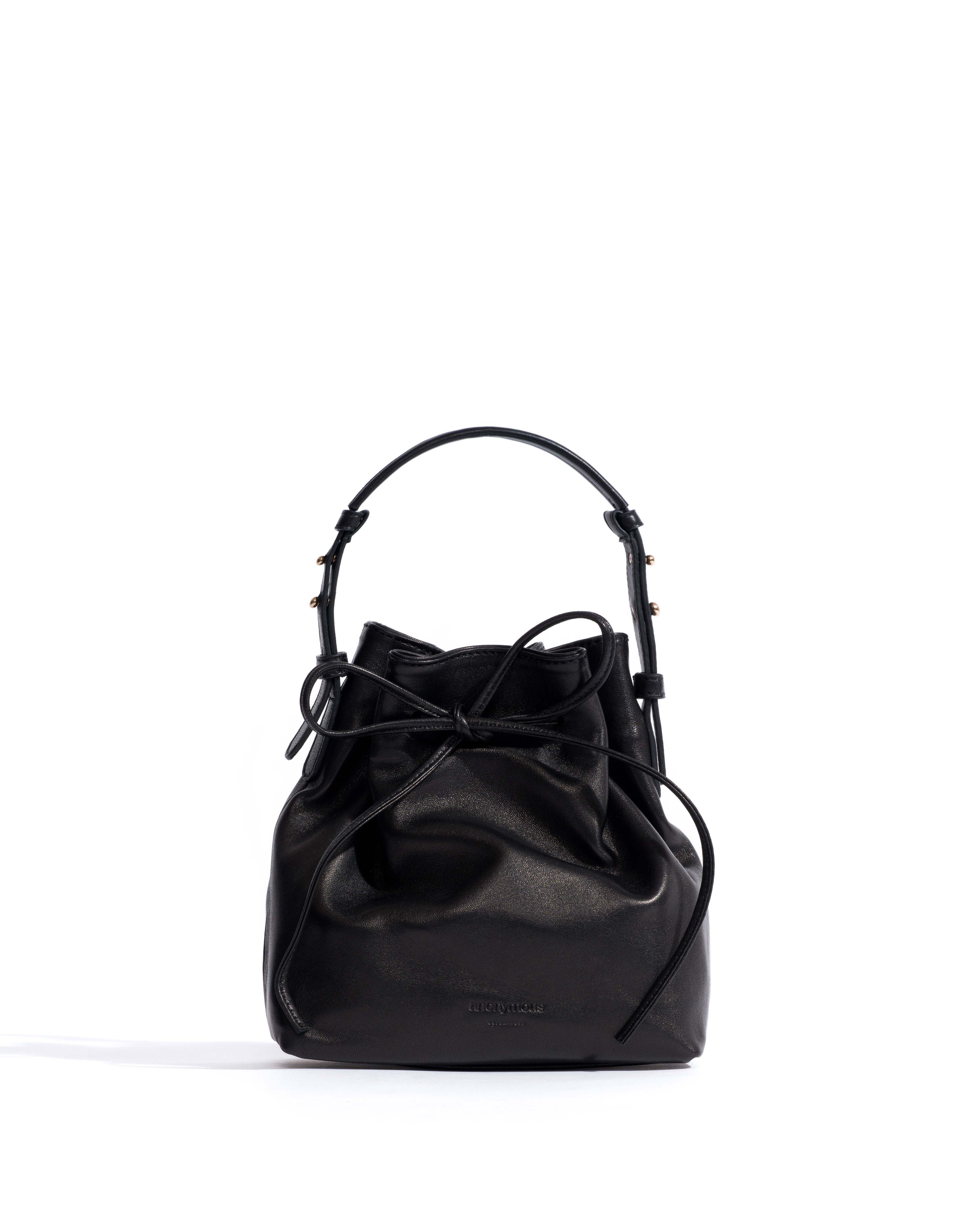 Kacey petite bucket bag Silky lamb Black