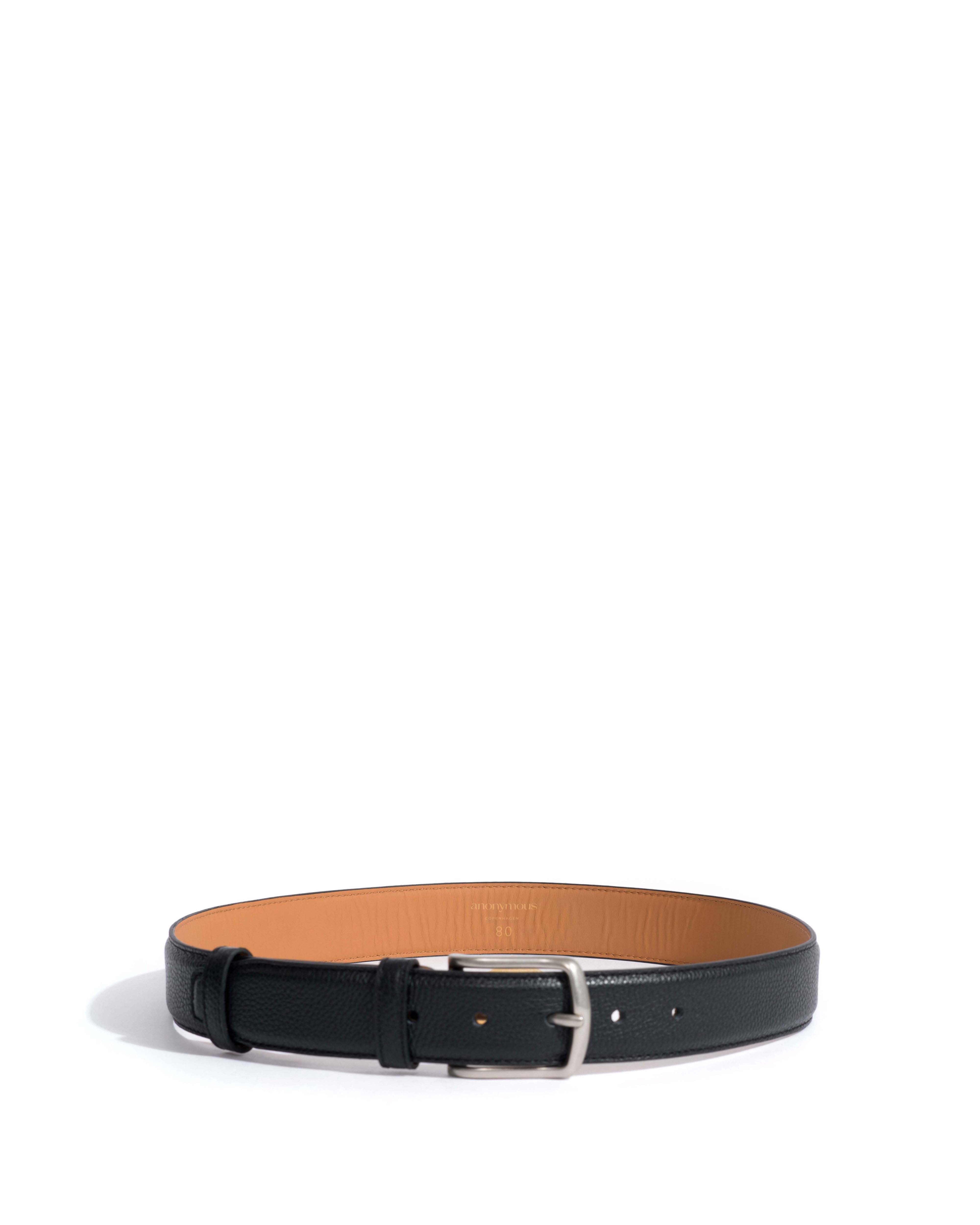 Quinn classic unisex leather belt Pebbled soft calf & metal Black & silver buckle