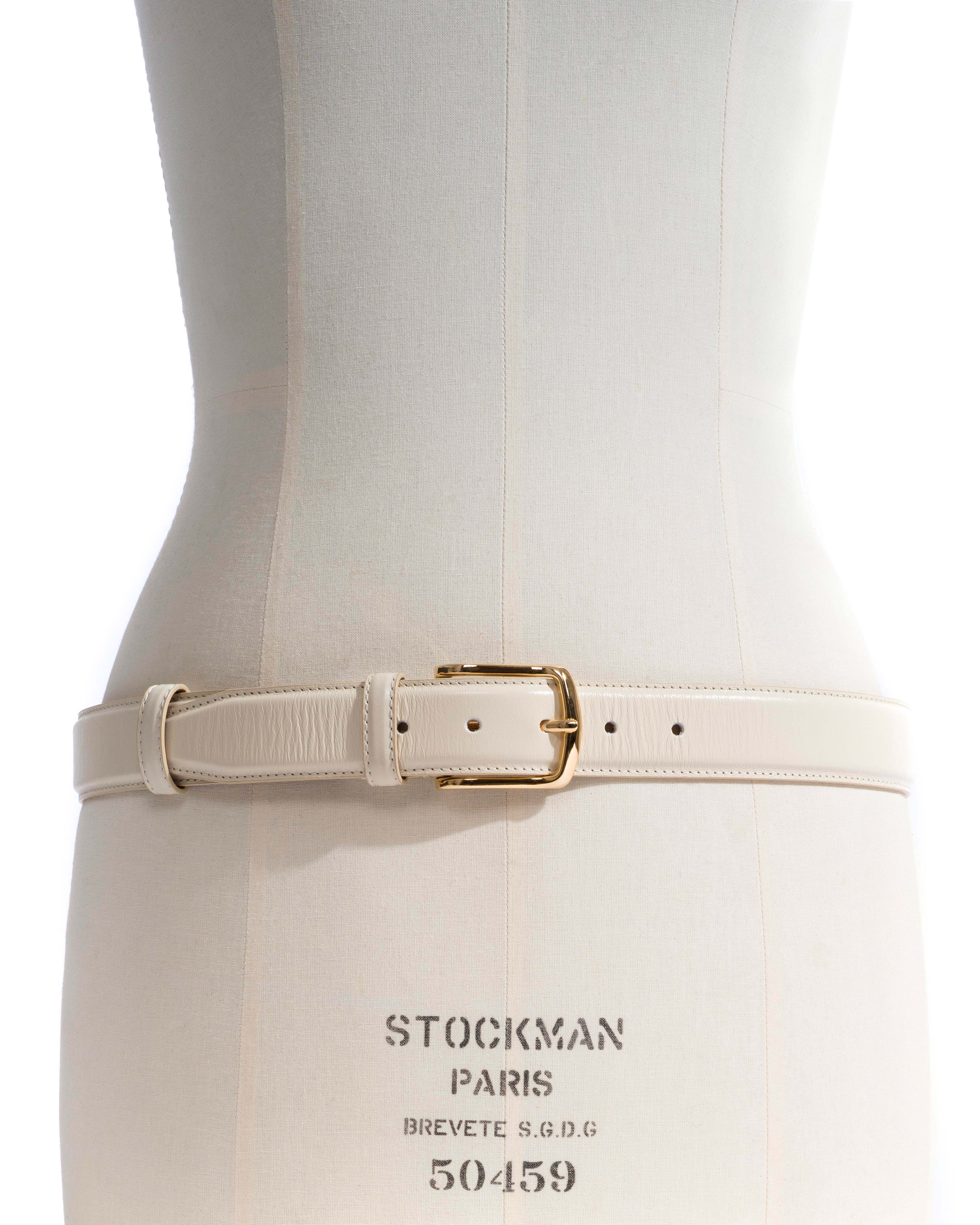 Quinn classic unisex leather belt Crinkled polished goat & metal White sand & gold buckle