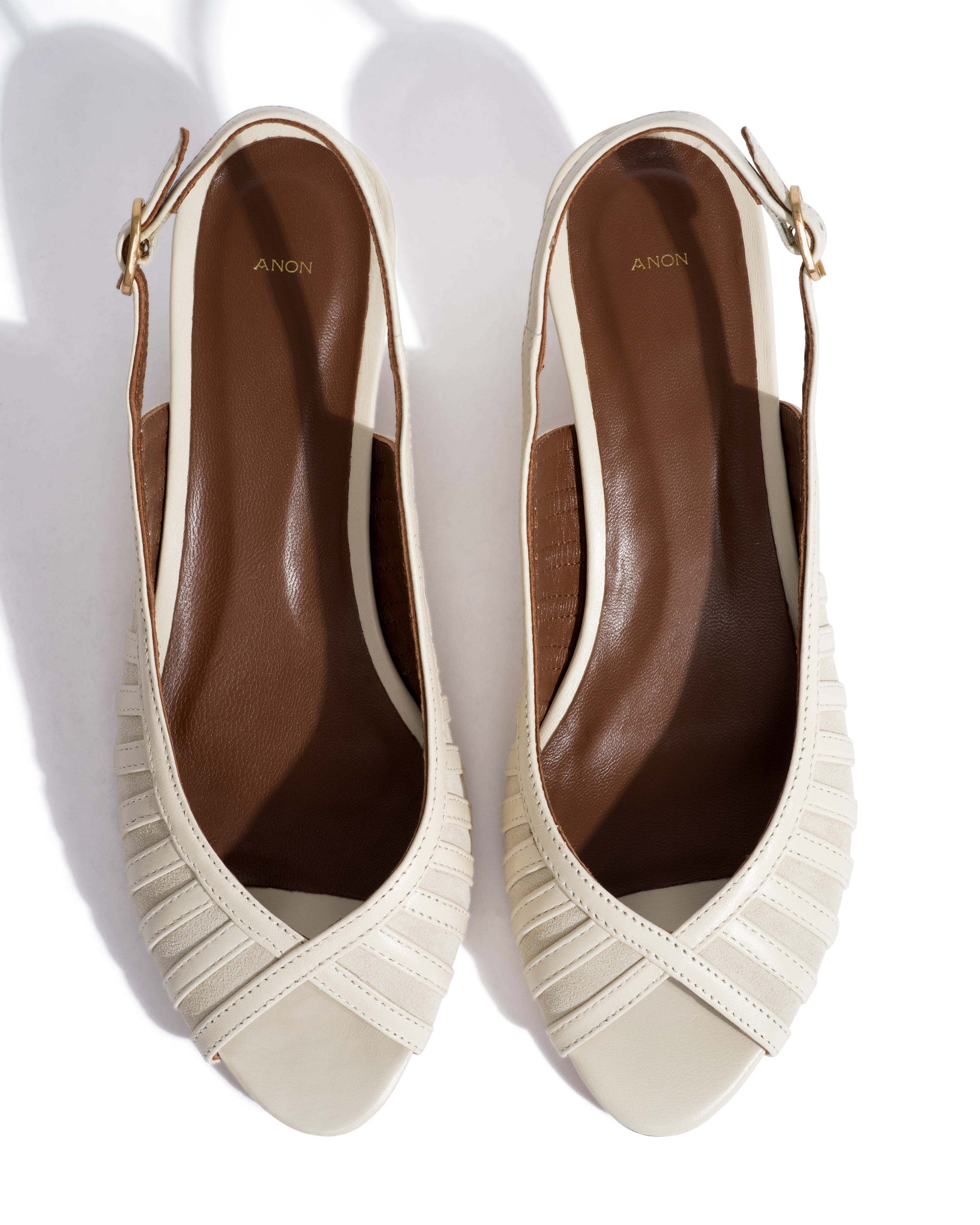 Carminho 40 suede Shiny lamb & suede leather White sand– Anonymous
