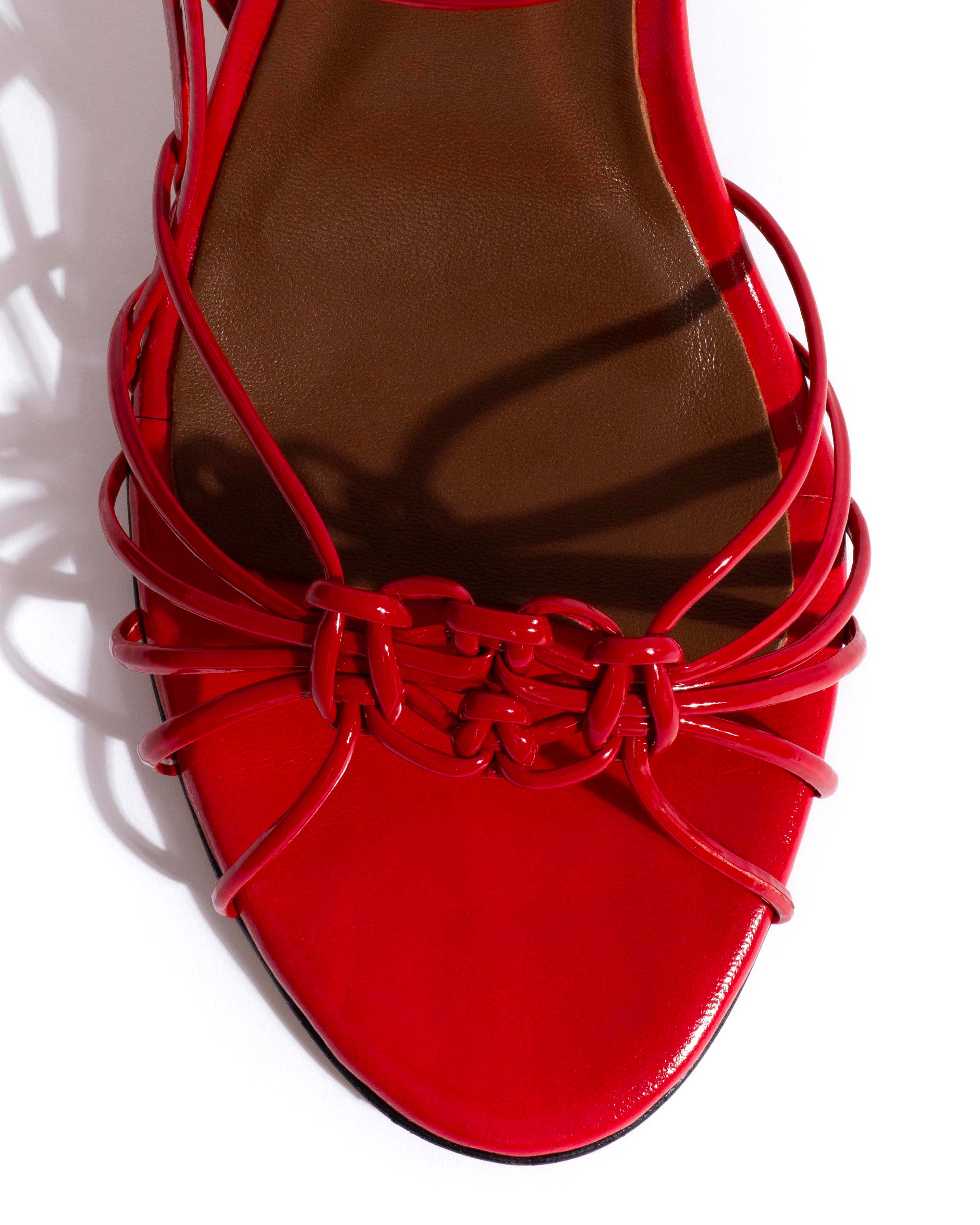 Savannah 100 hand-braided Crinkled polished goat Scarlet