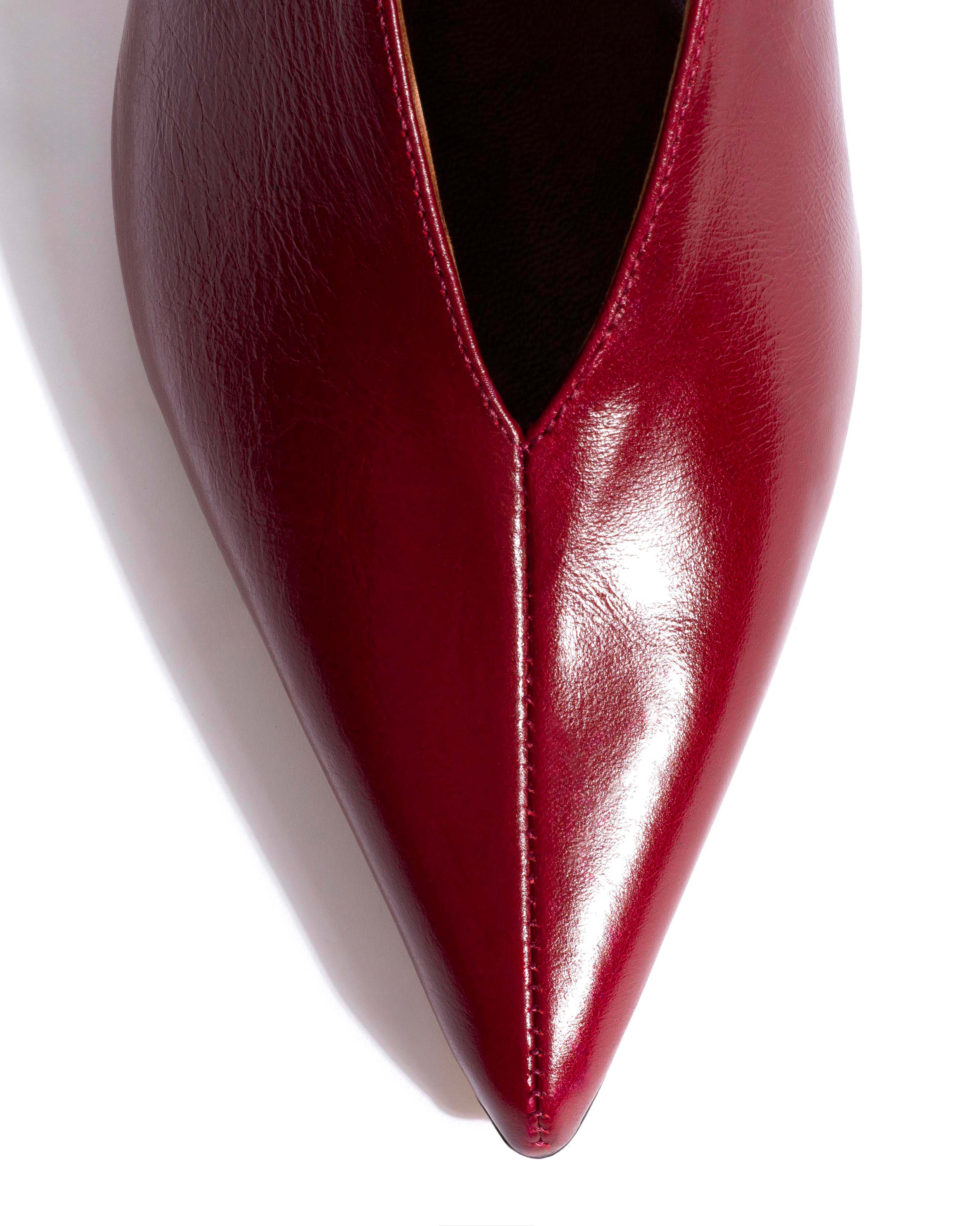 Phia 55 pin Crinkled polished goat Pomegranate