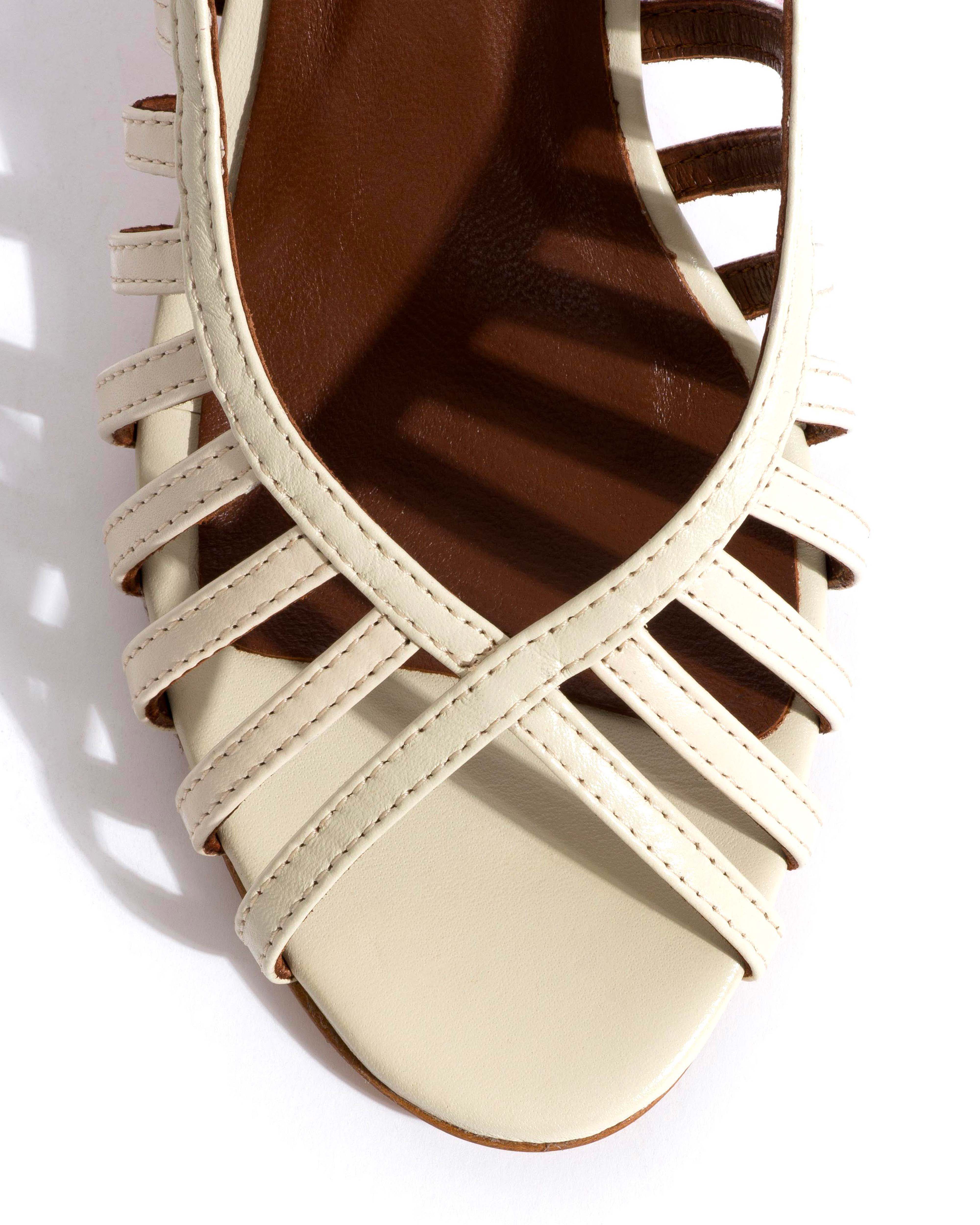 Carminho 75 Shiny lamb White sand